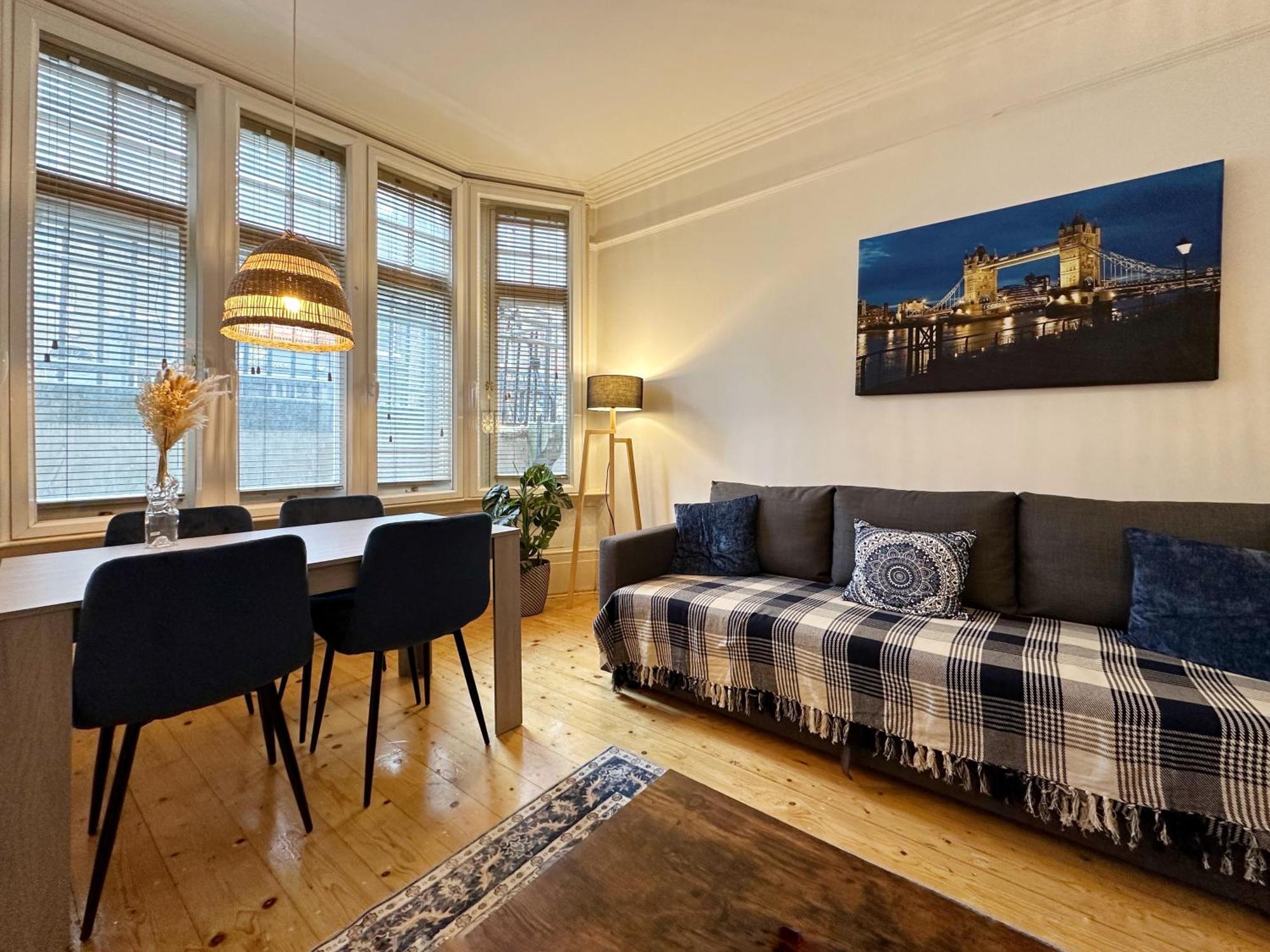 Oliver Place In Holborn - 2 Double Beds, 1 Sofa Bed, Great Location Lägenhet London