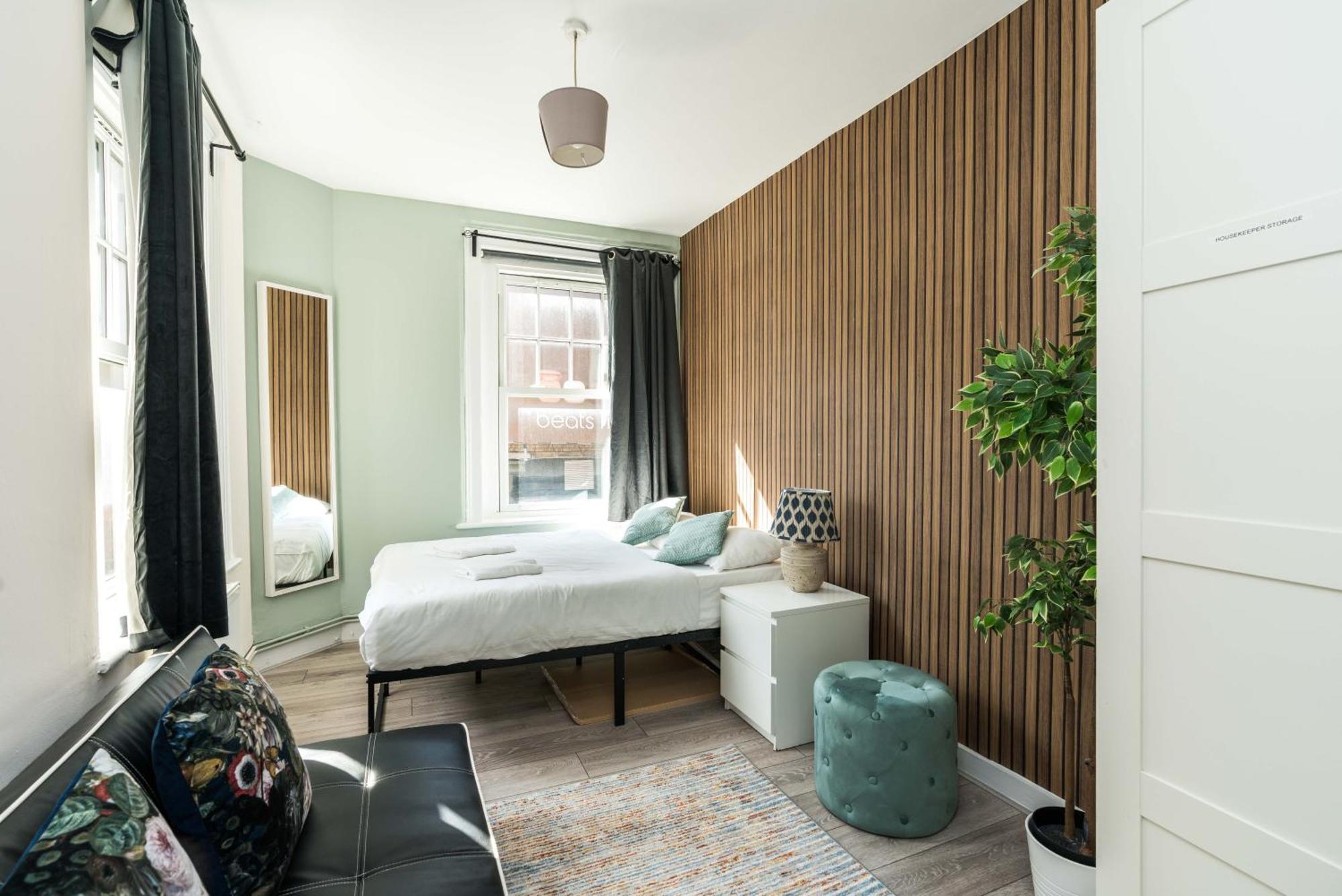 Lv2 Shoreditch-bricklane-convenient-central-liverpoolstreet London