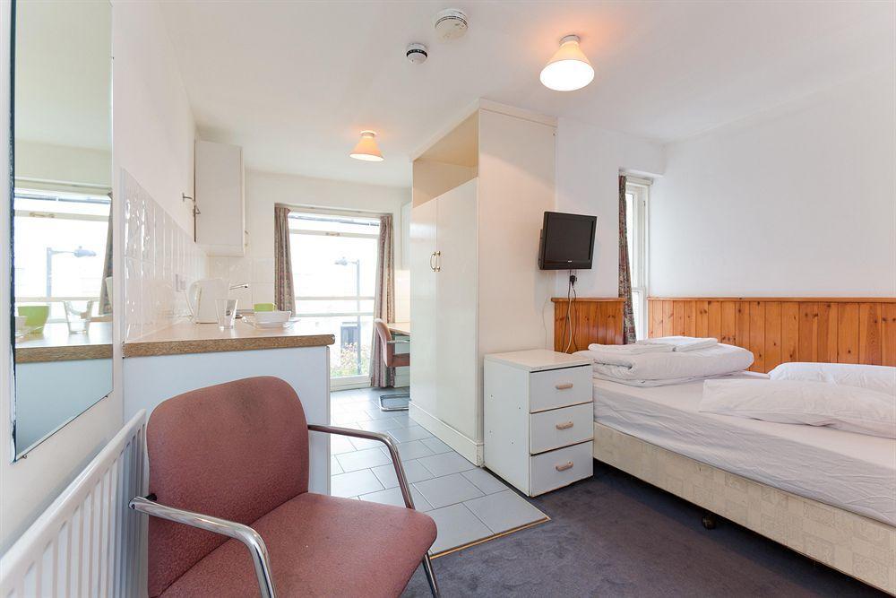 Welby 57 * London