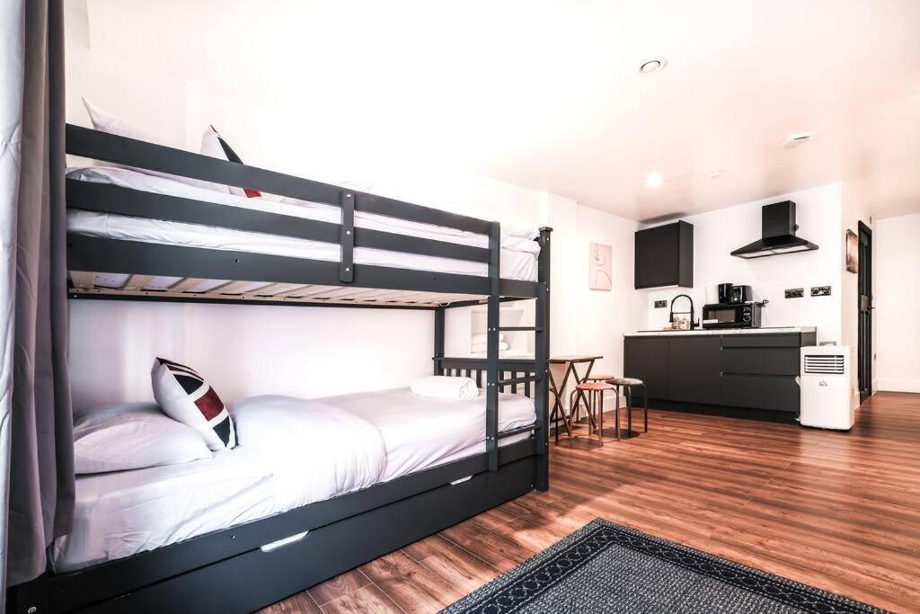Spacious In Piccadilly Sleep 6 Vrb Londra