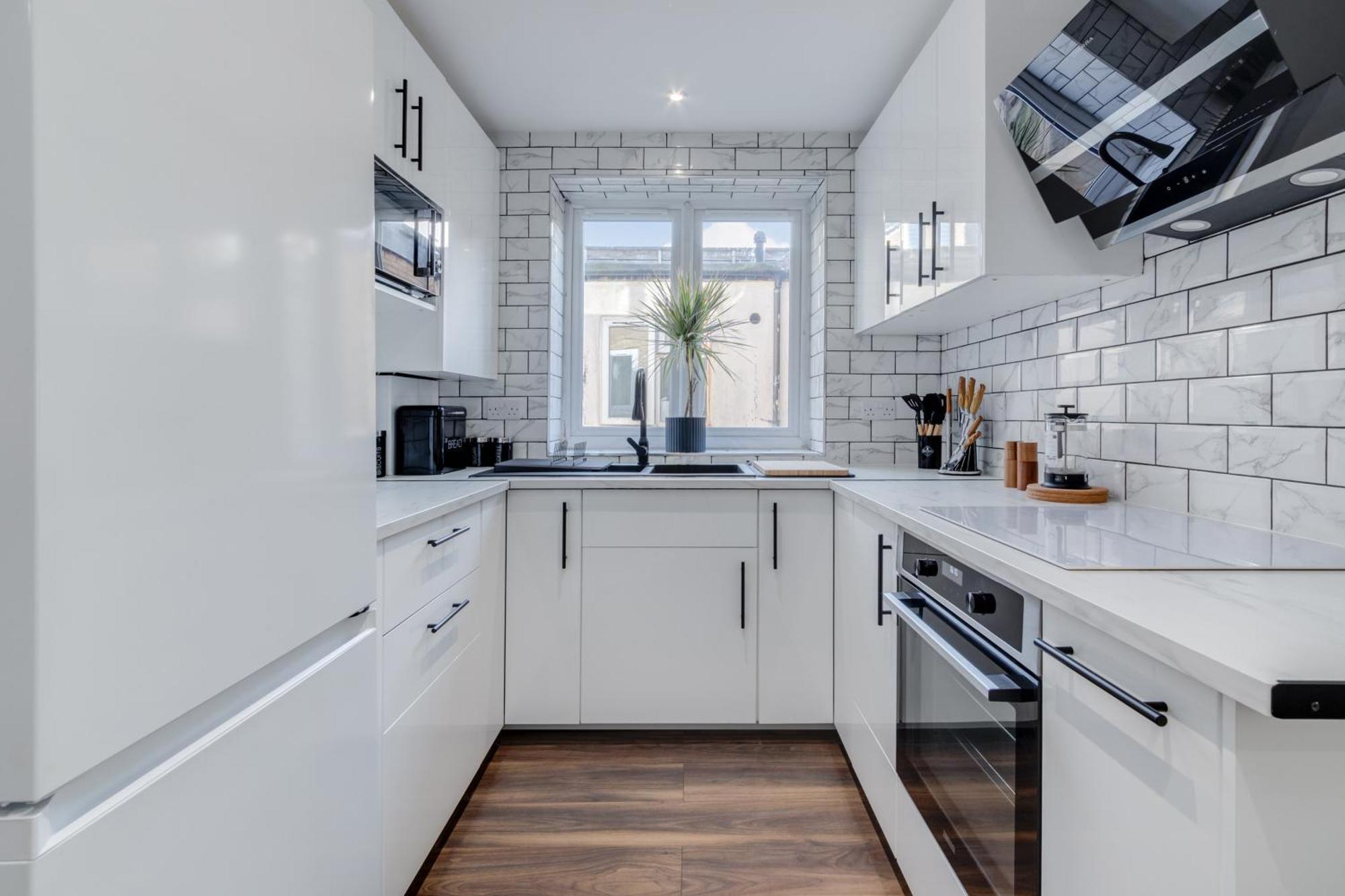 Modern 1 Bed - Nine Elms, Battersea * Londra