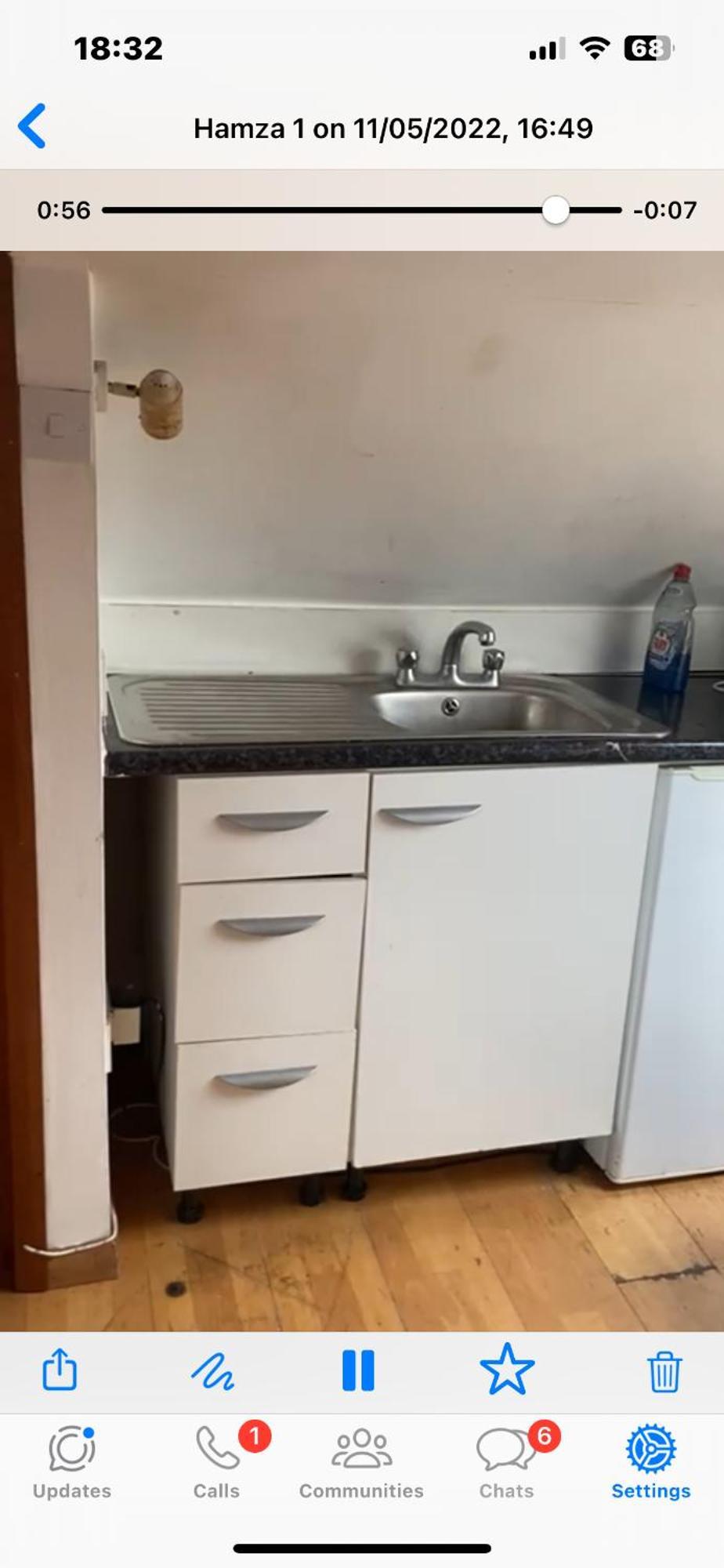 Apartment Queens Park London