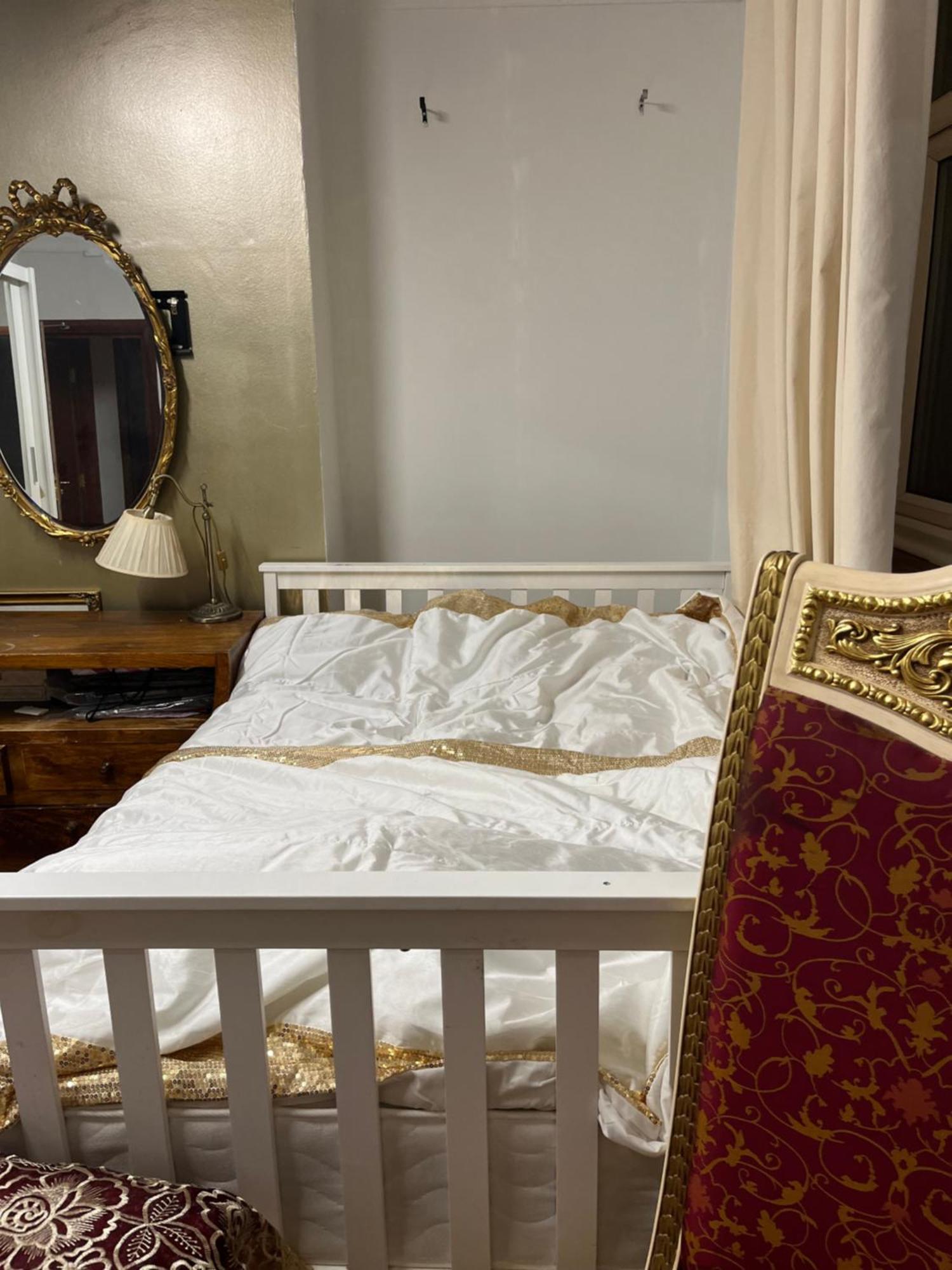 Queens Park Apartment London