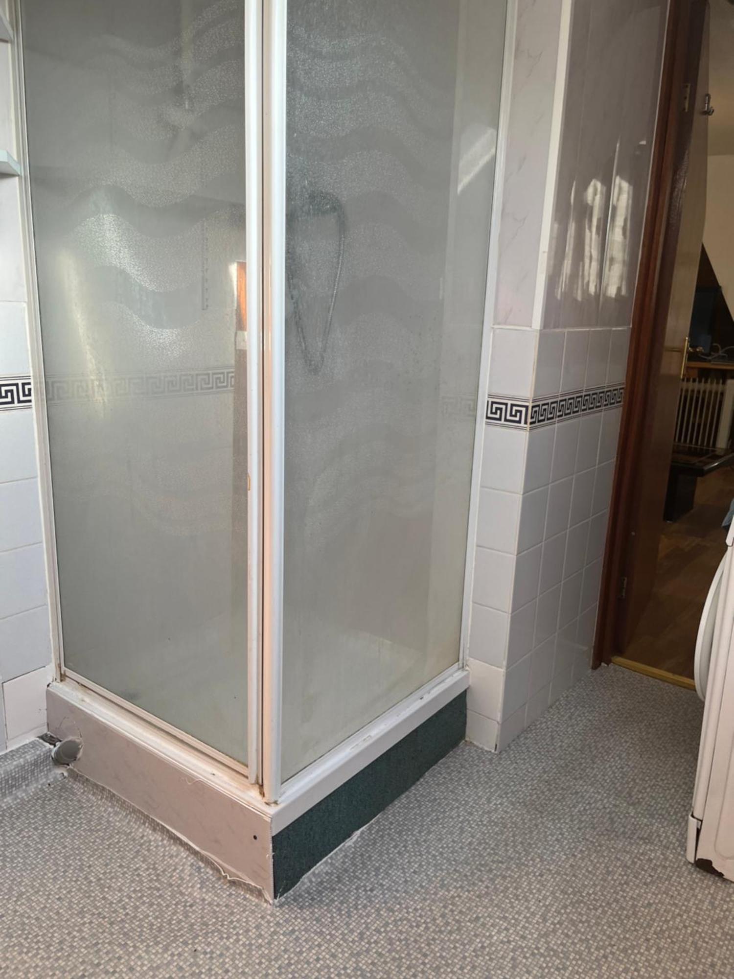 Apartment Queens Park London