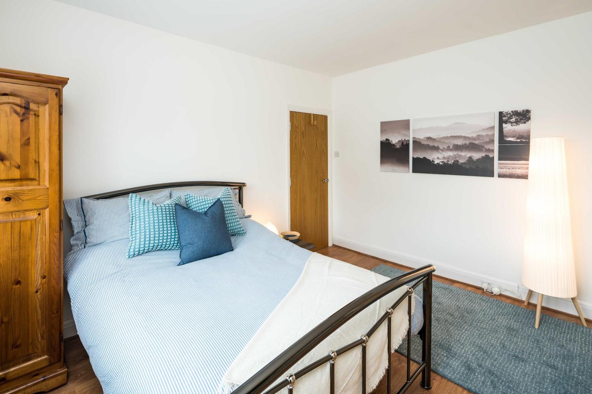 Contemporary 5 Bedroom With Garden North Finchley Londen