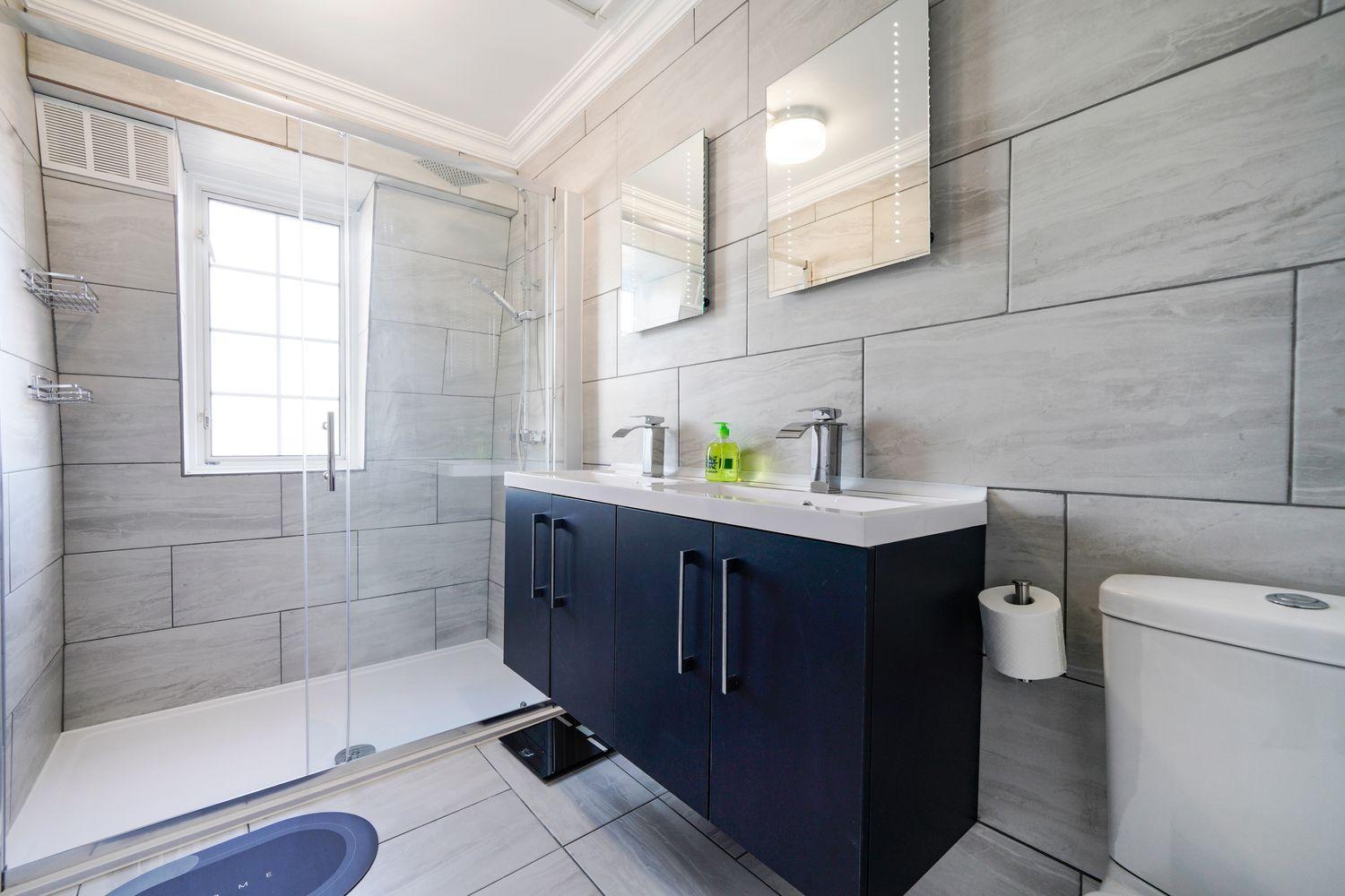 Appartement Spacious, 4 Bed, Garden, Parking, Excel