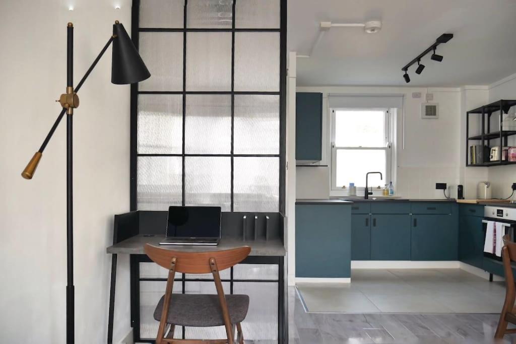 Contemporary Flat In Clerkenwell * Londen