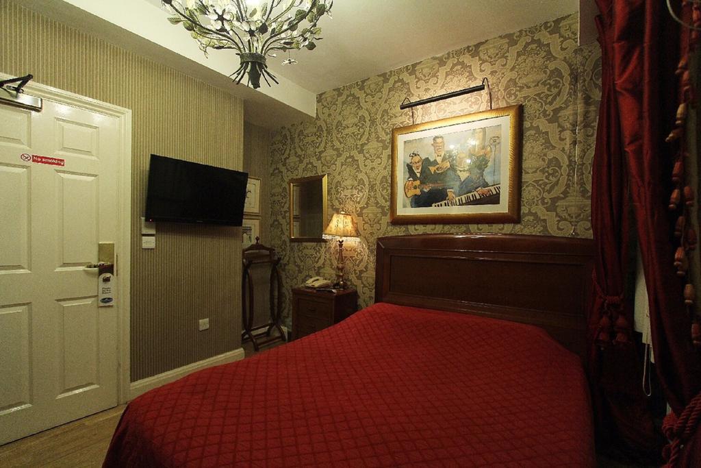 Opulence Boutique 4*