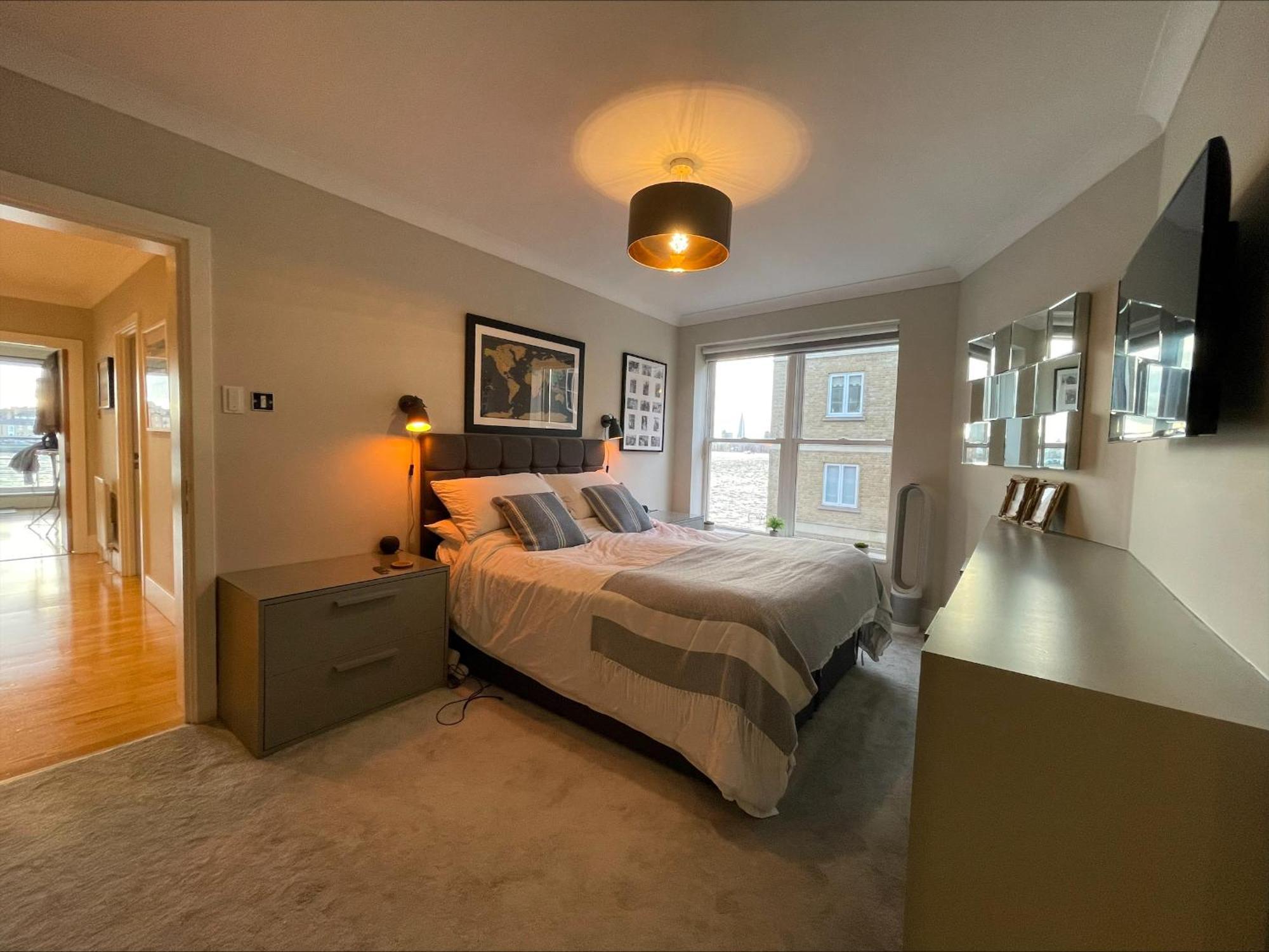 Superb Riverside Flat With Balcony In Limehouse Appartamento