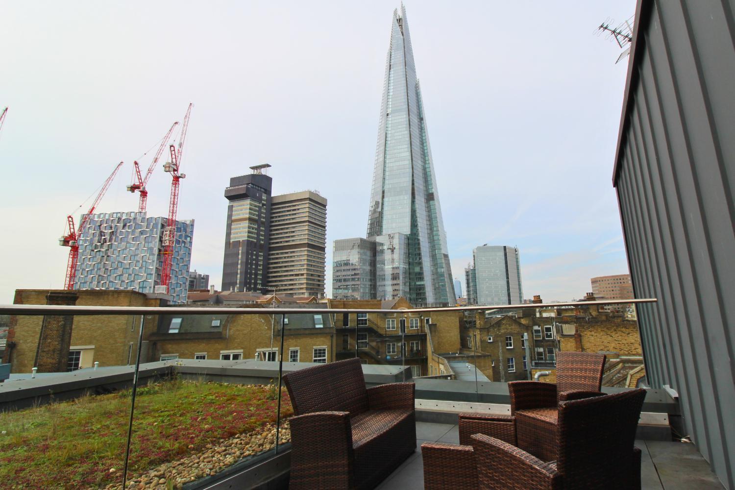 Tooley Street By Viridian London