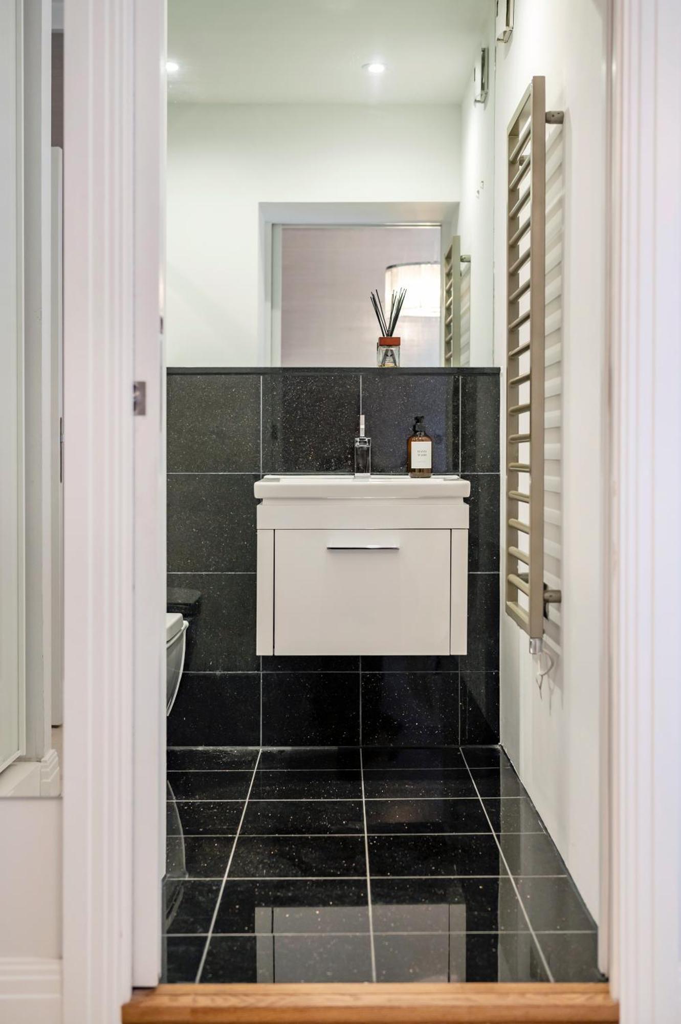 Lägenhet Aircon 2 Bedr, 3 Beds, 2 Bath Covent Garden, Subway