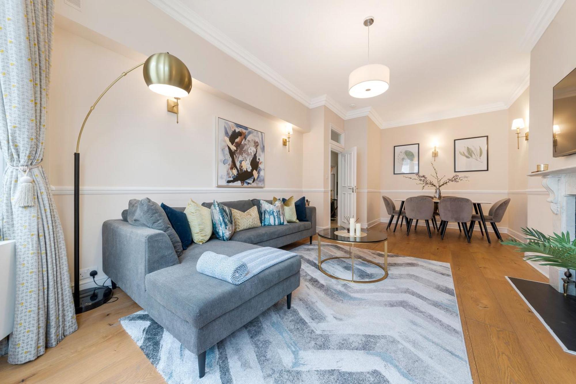 Spectacular 3 Bed In Berkeley Sq Mayfair Appartement *