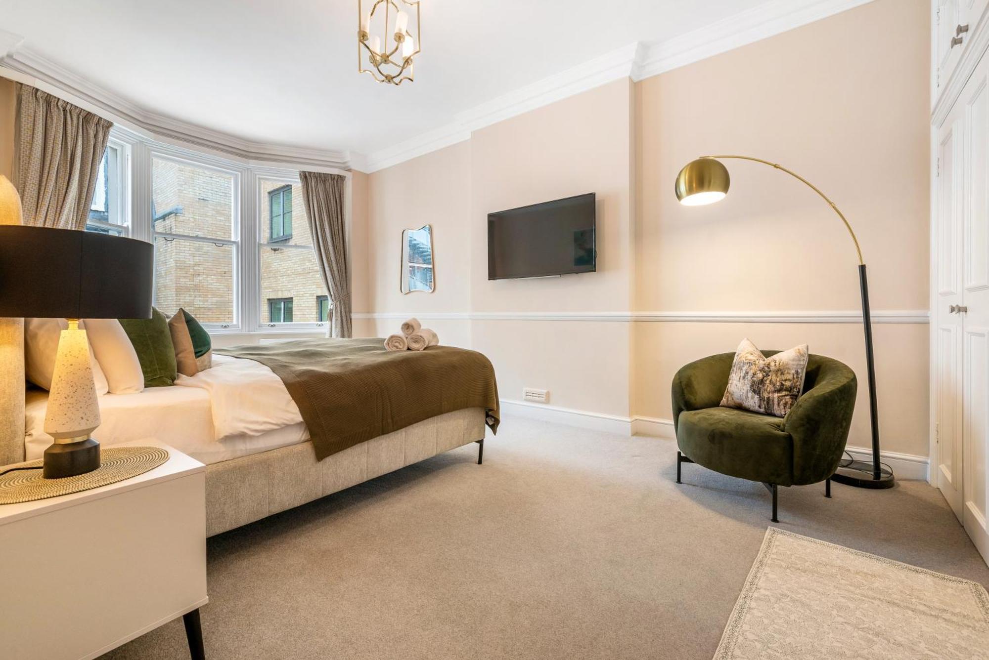 Appartement Spectacular 3 Bed In Berkeley Sq Mayfair