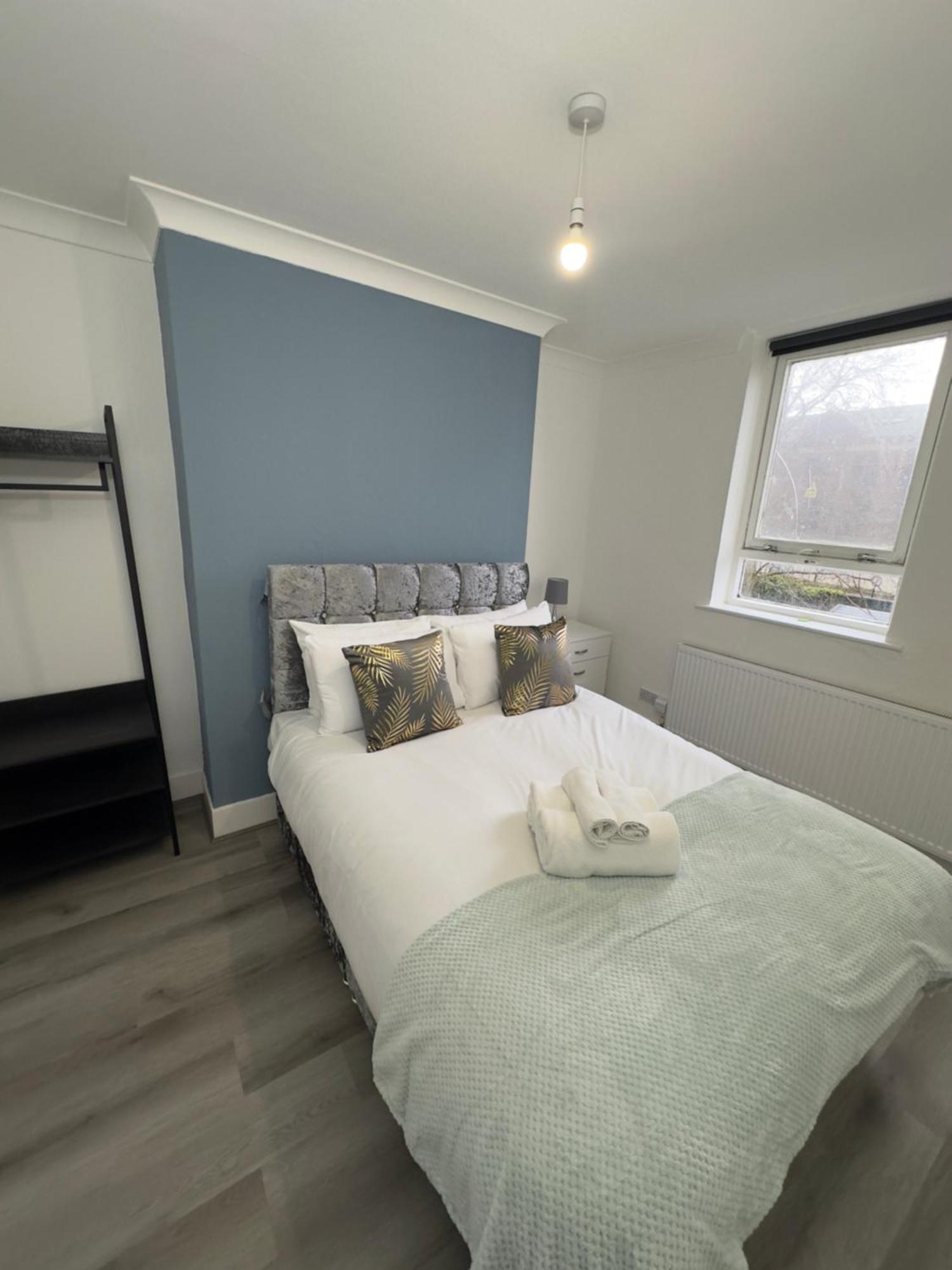 Ferienhaus Newly Decorated 5-bed Hackney Townhouse London