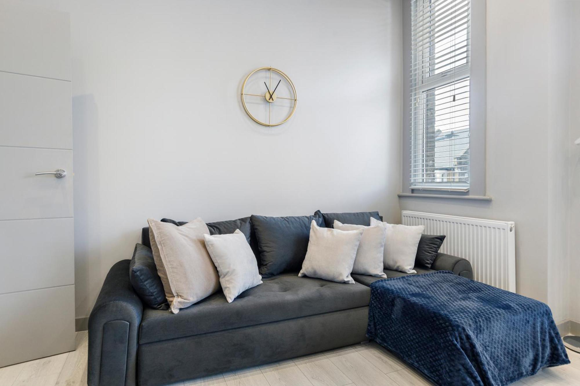Wembley Luxury 3 Bedroom Appartement *