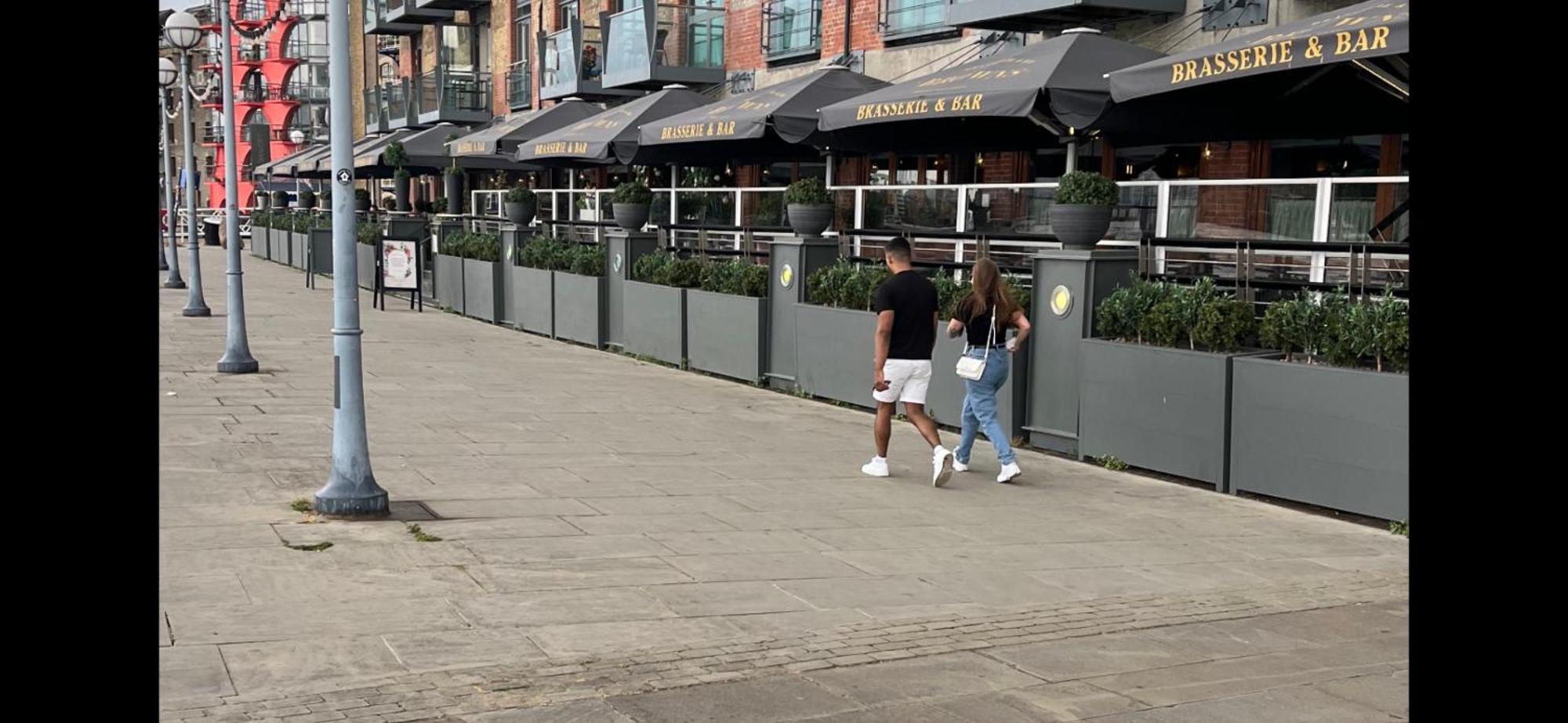 Tower Bridge, Boutique, Shad Thames Butlers Wharf Secure Parking , Balcony View Of Shard, Luxury With Van Parking Upto 4 Vans Ideal For Builders Shopfitters Secure Cctv Lägenhet