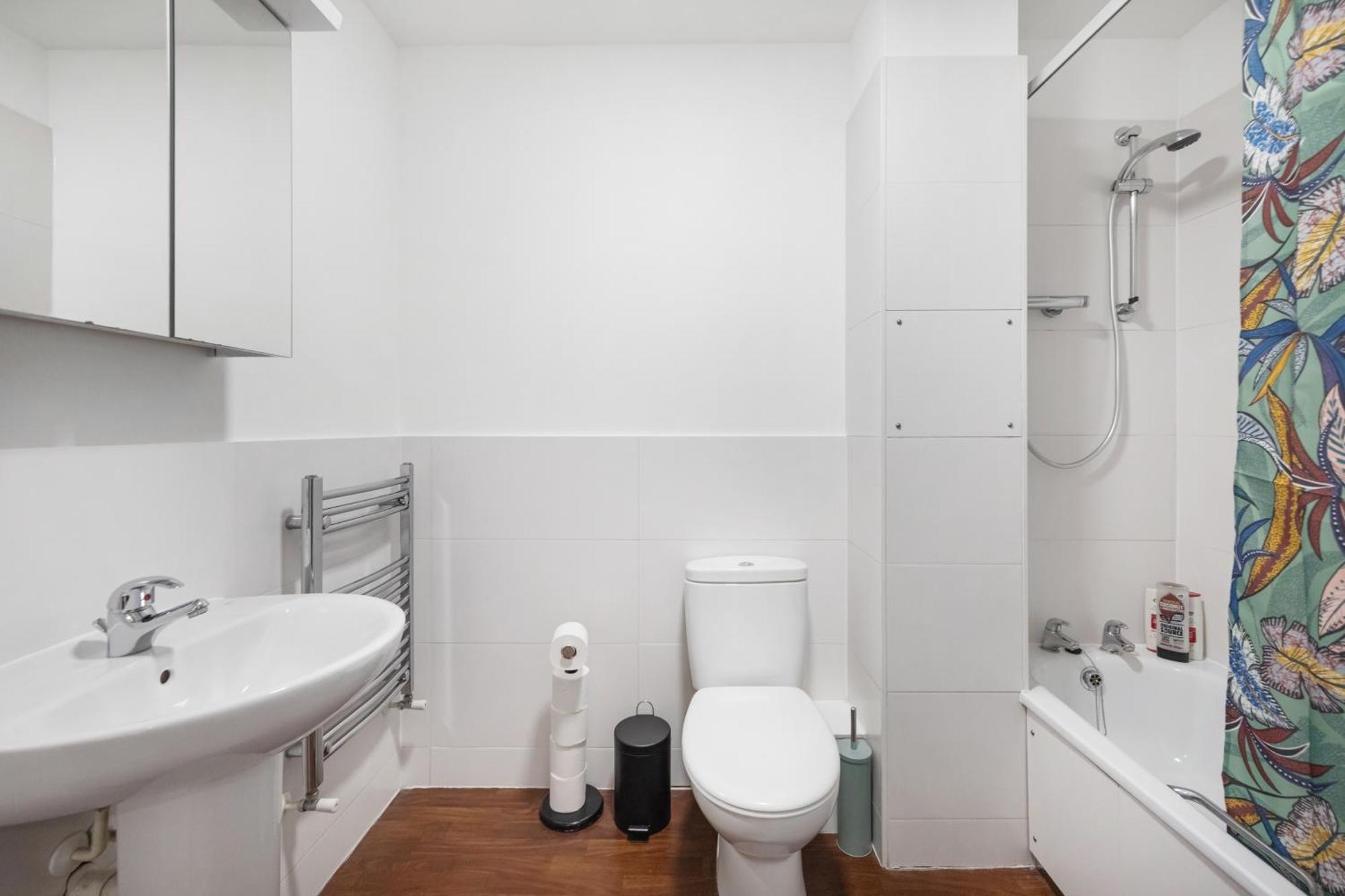 Lejlighed Lift & Free Parking, Modern 1 Bed Flat In Shoreditch Next To Train Station