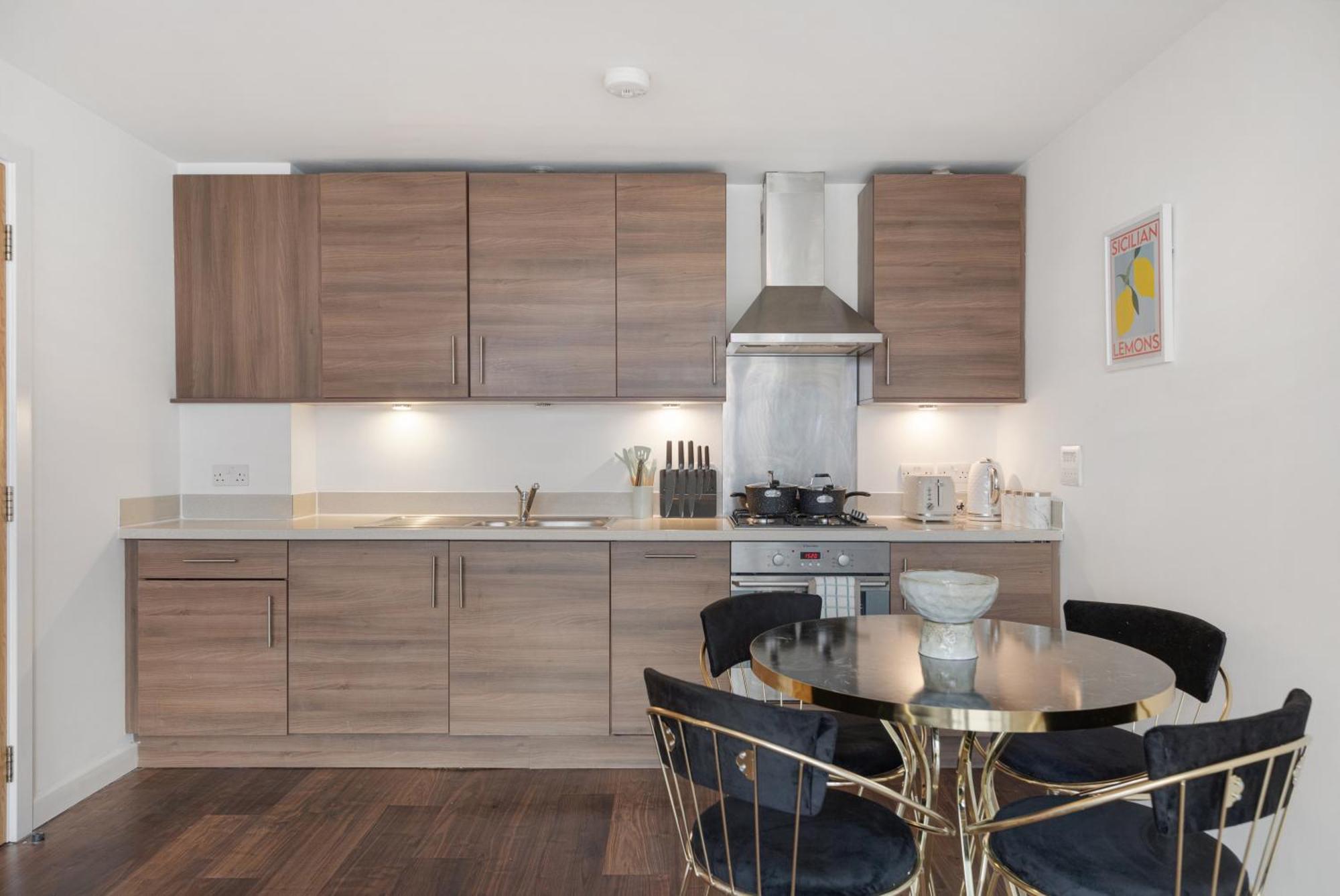 Lift & Free Parking, Modern 1 Bed Flat In Shoreditch Next To Train Station Lejlighed *