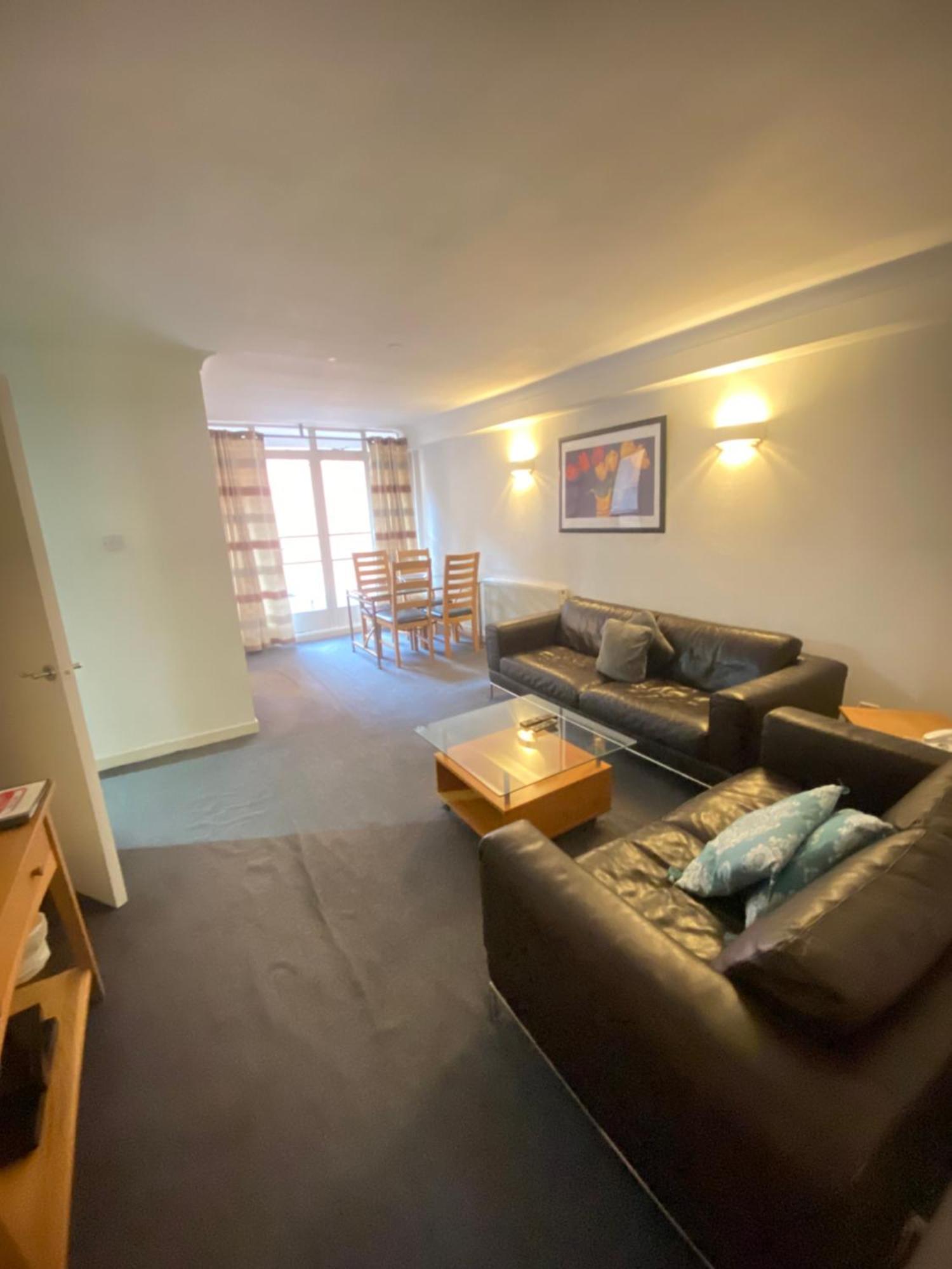 Mayfair Spacious Lägenhet *