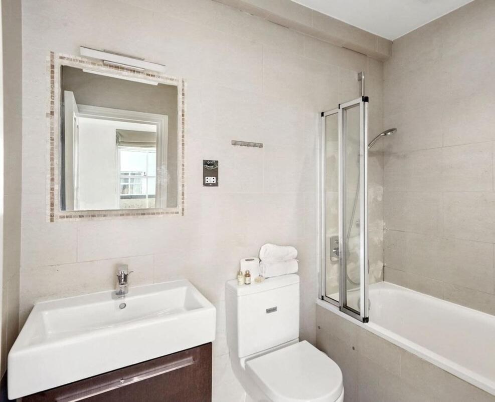 Apartment Mayfair Residences London
