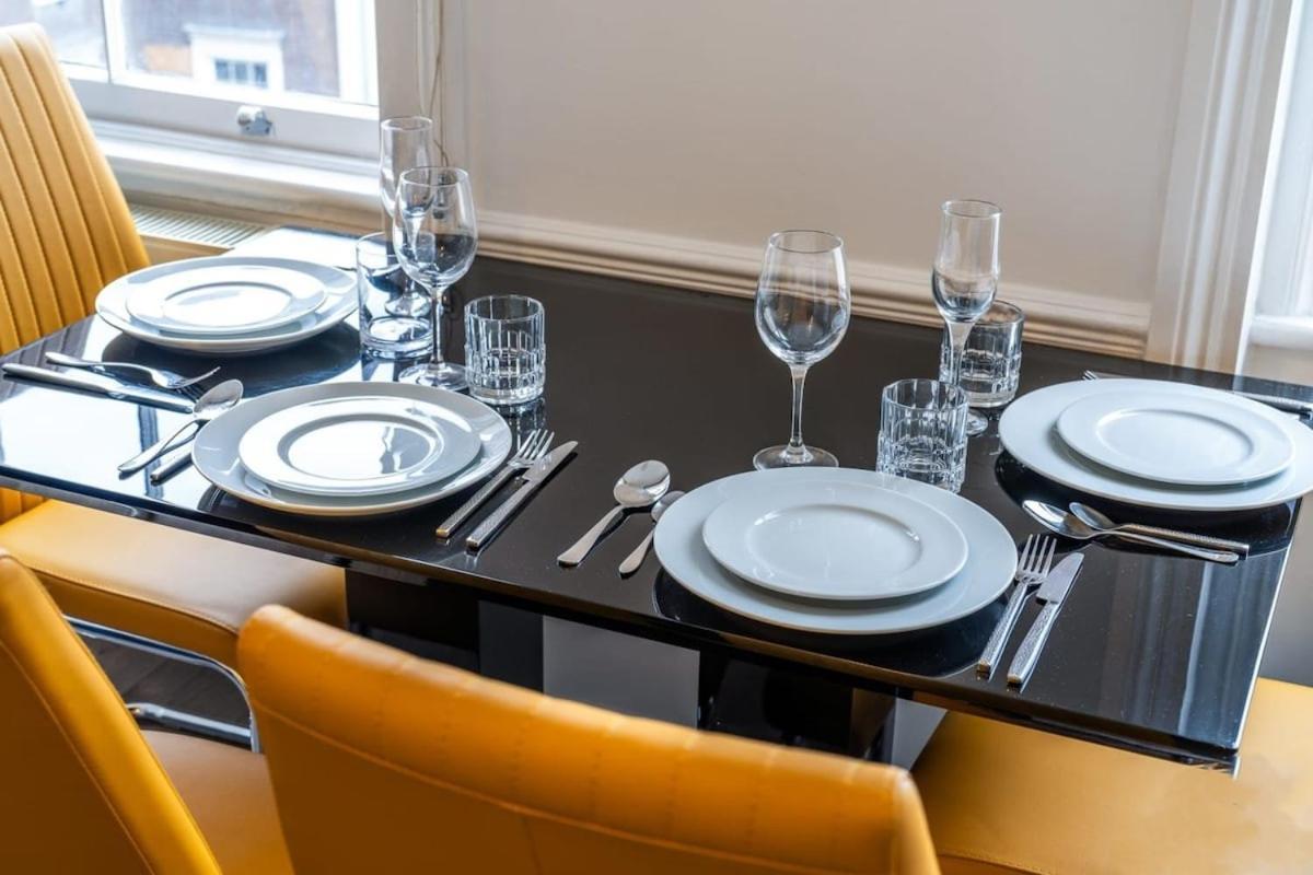 Apartment Mayfair Residences
