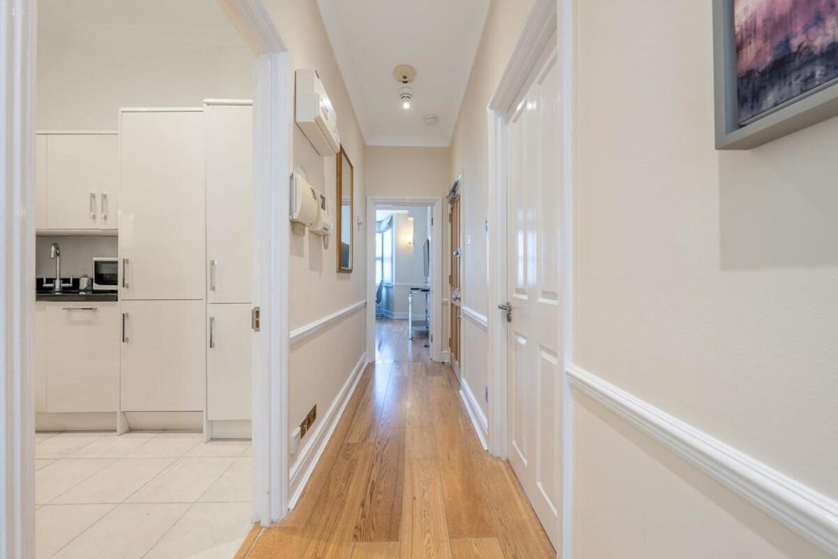 Apartment Mayfair Residences *
