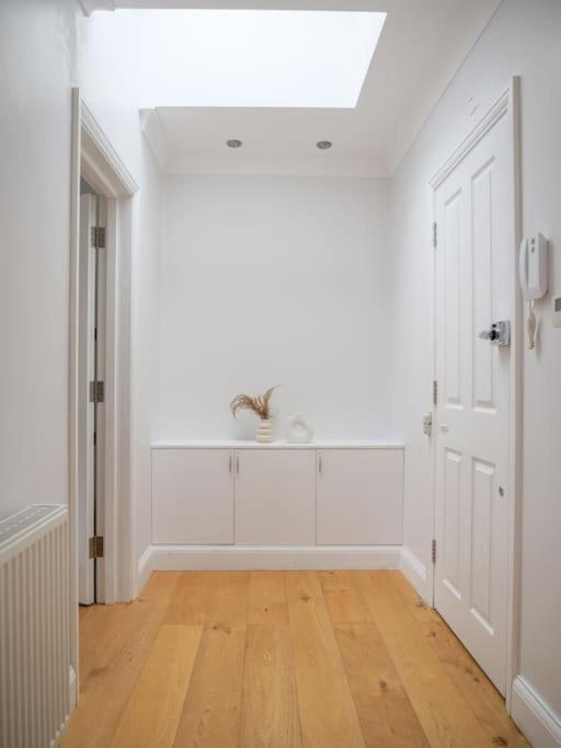 Charming One Bedroom Flat On Portobello Road Lejlighed London