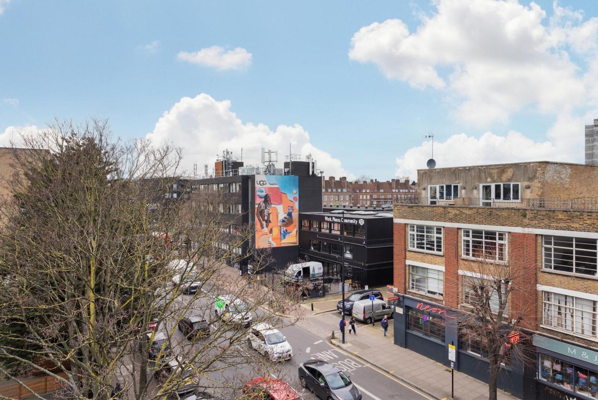 Modern & Spacious 3 Bed With Free Parking & Lift In Shoreditch, Next To Station Lägenhet