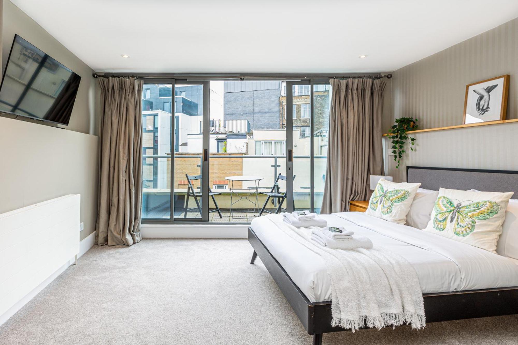 Fantastic Multilevel 3br, Vibrant Angel, 5min Tube Londen