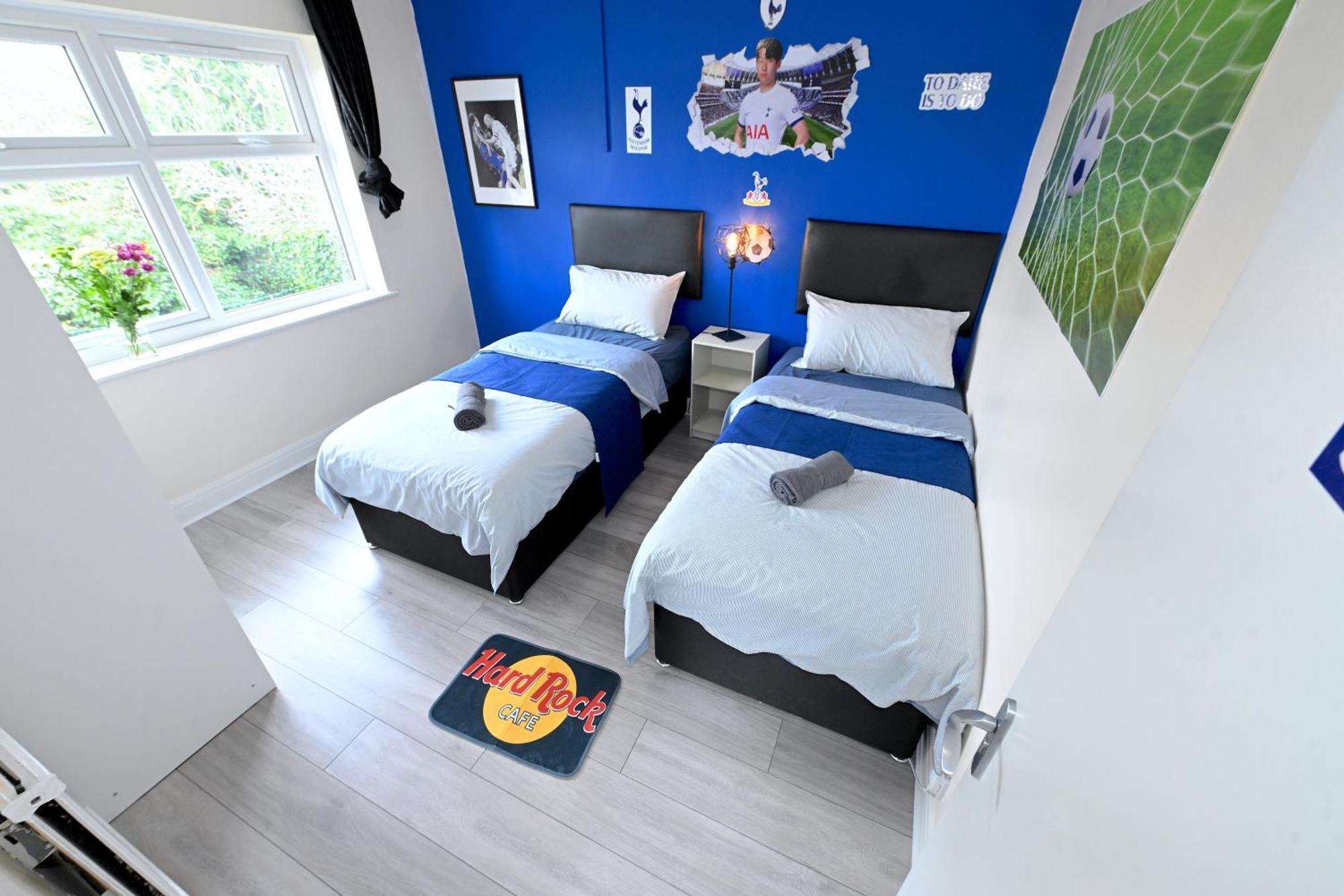 Spacious 5 Bedroom House Next To Tottenham Stadium Appartement *