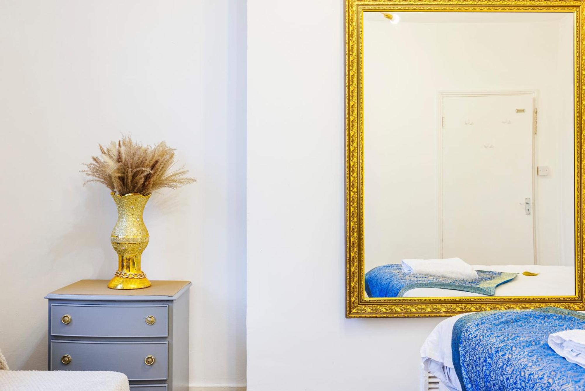 Stylish 2 Bed Near Notting Hill Lejlighed London