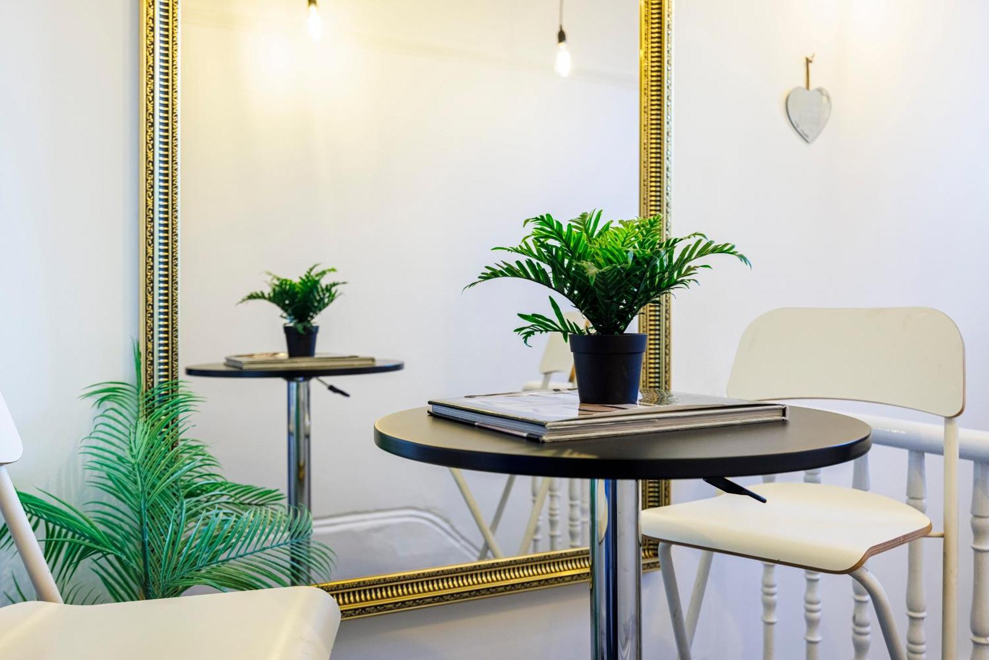 Stylish 2 Bed Near Notting Hill Lejlighed *