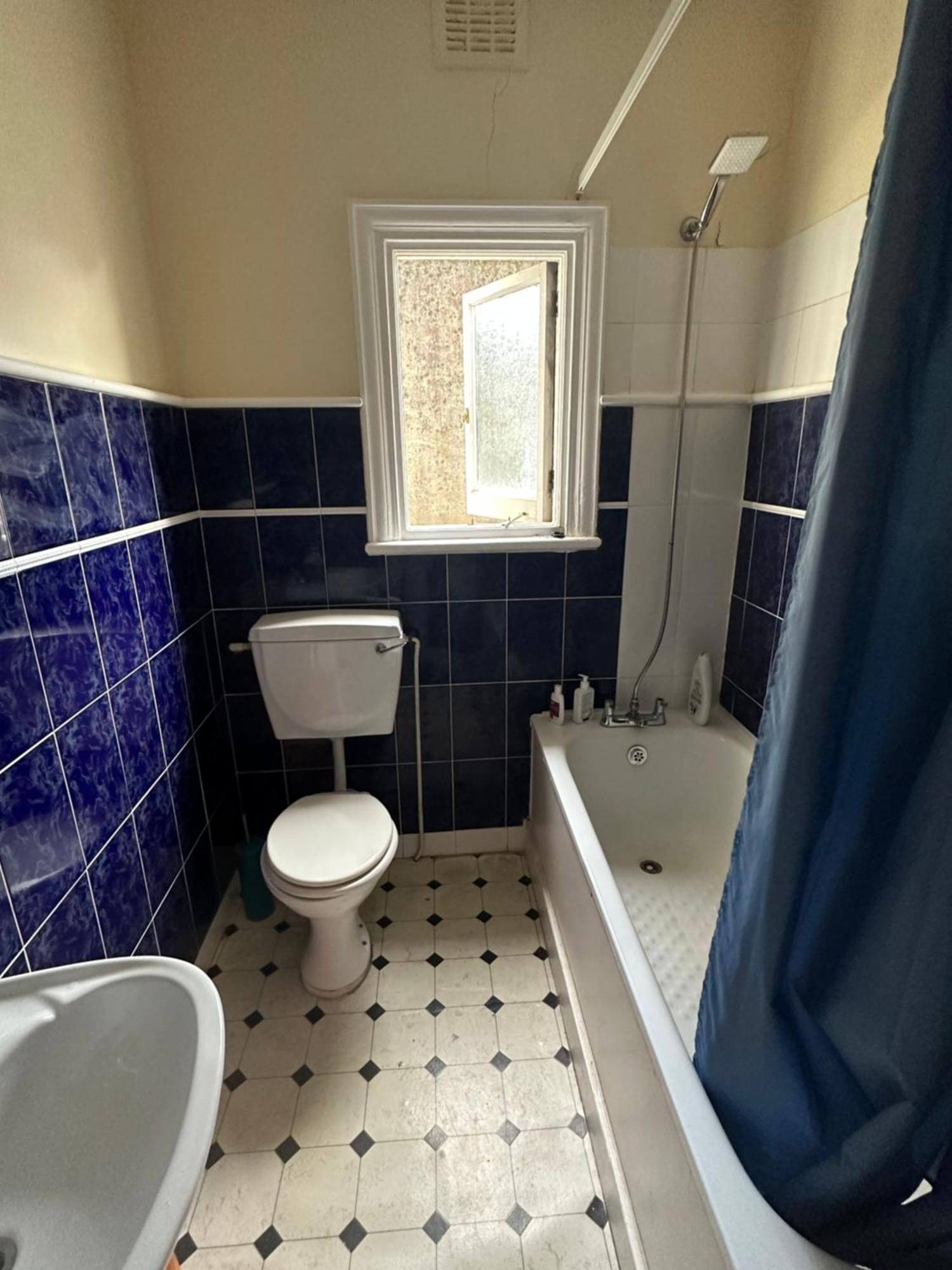 Homestay Double Bedroom In