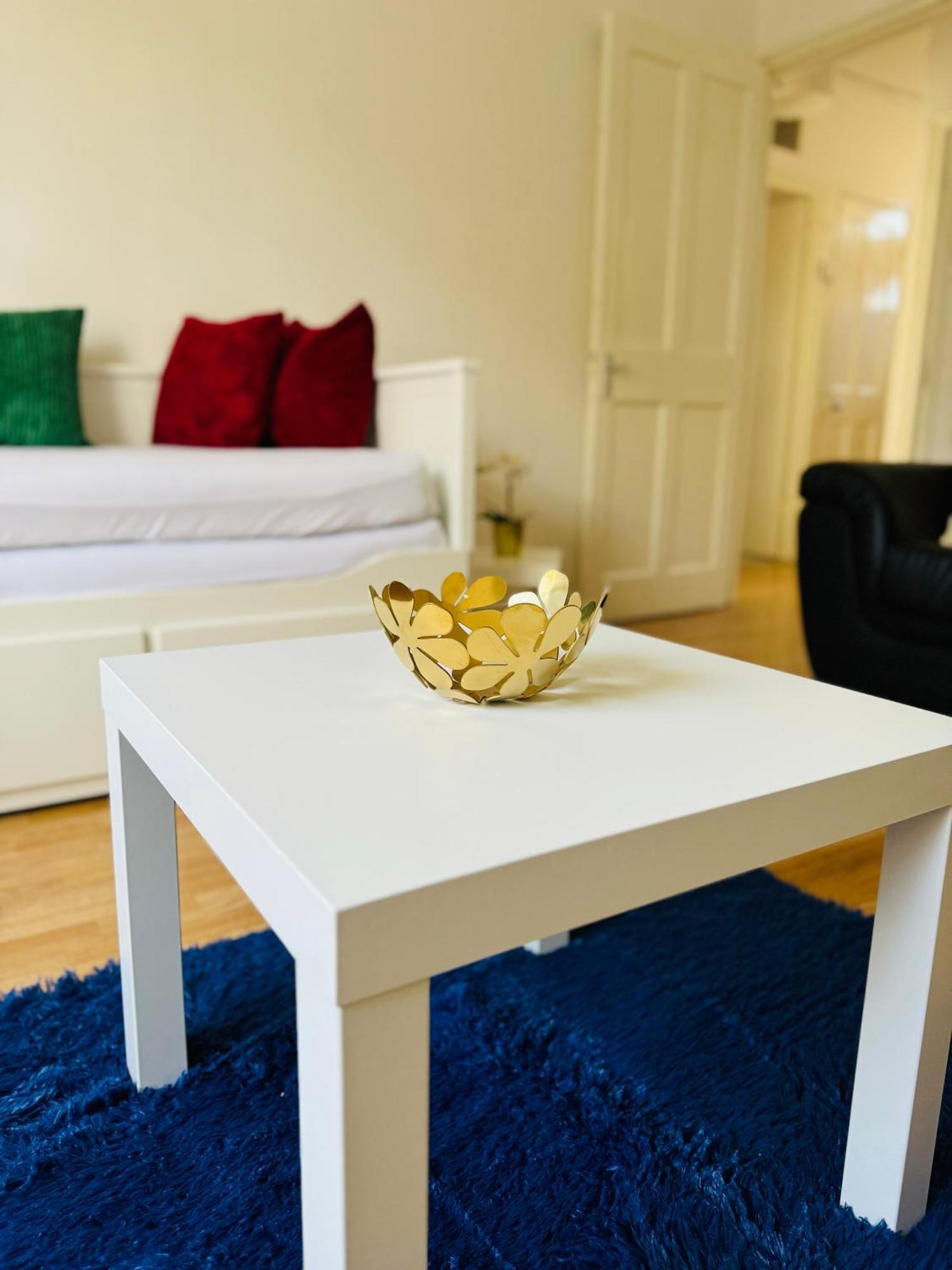 Lovely 2-bed 15 Mins Walk To The Shard Appartamento *