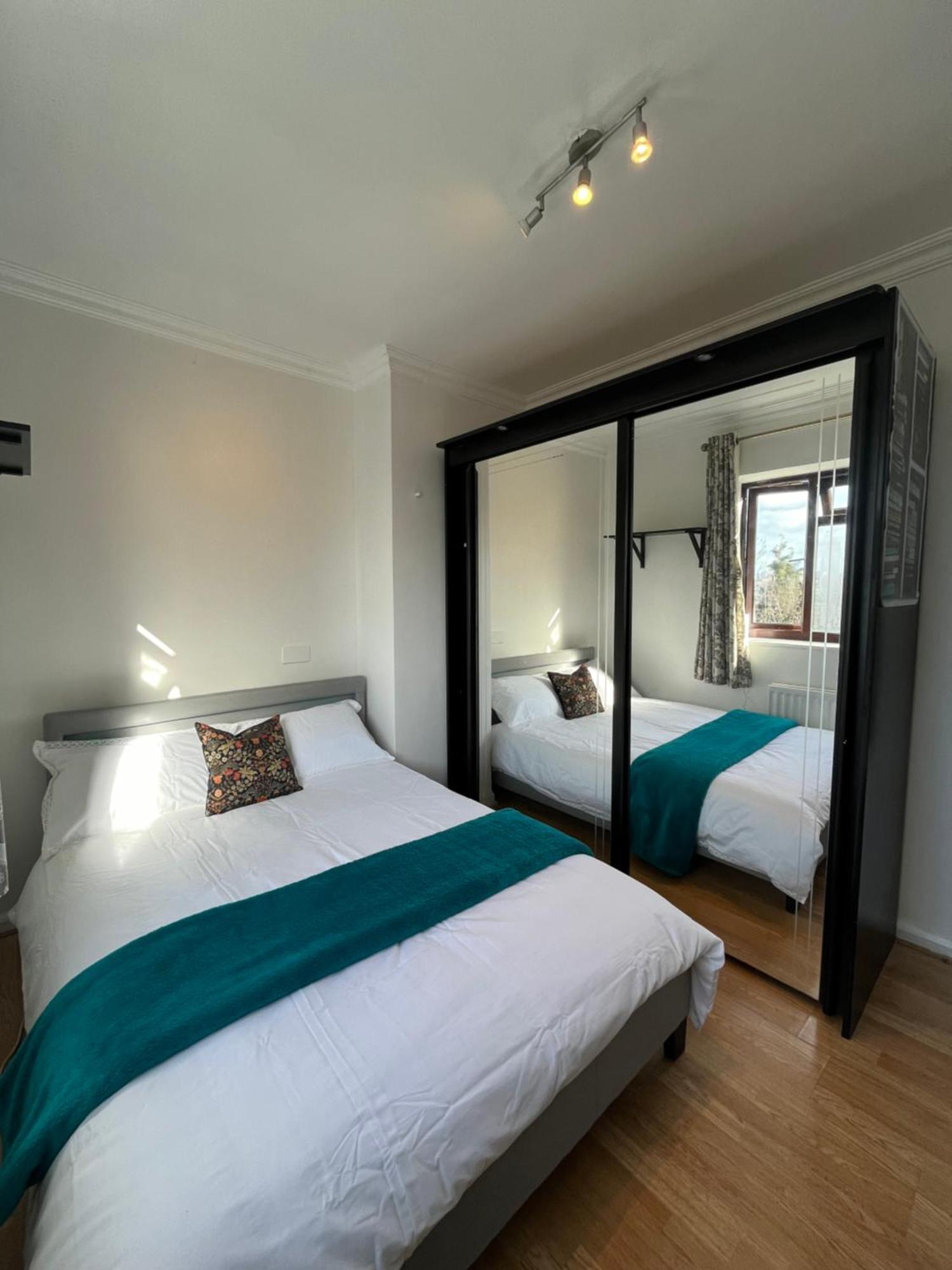 Charlton, Greenwich Luxury Self Check-in Guest house