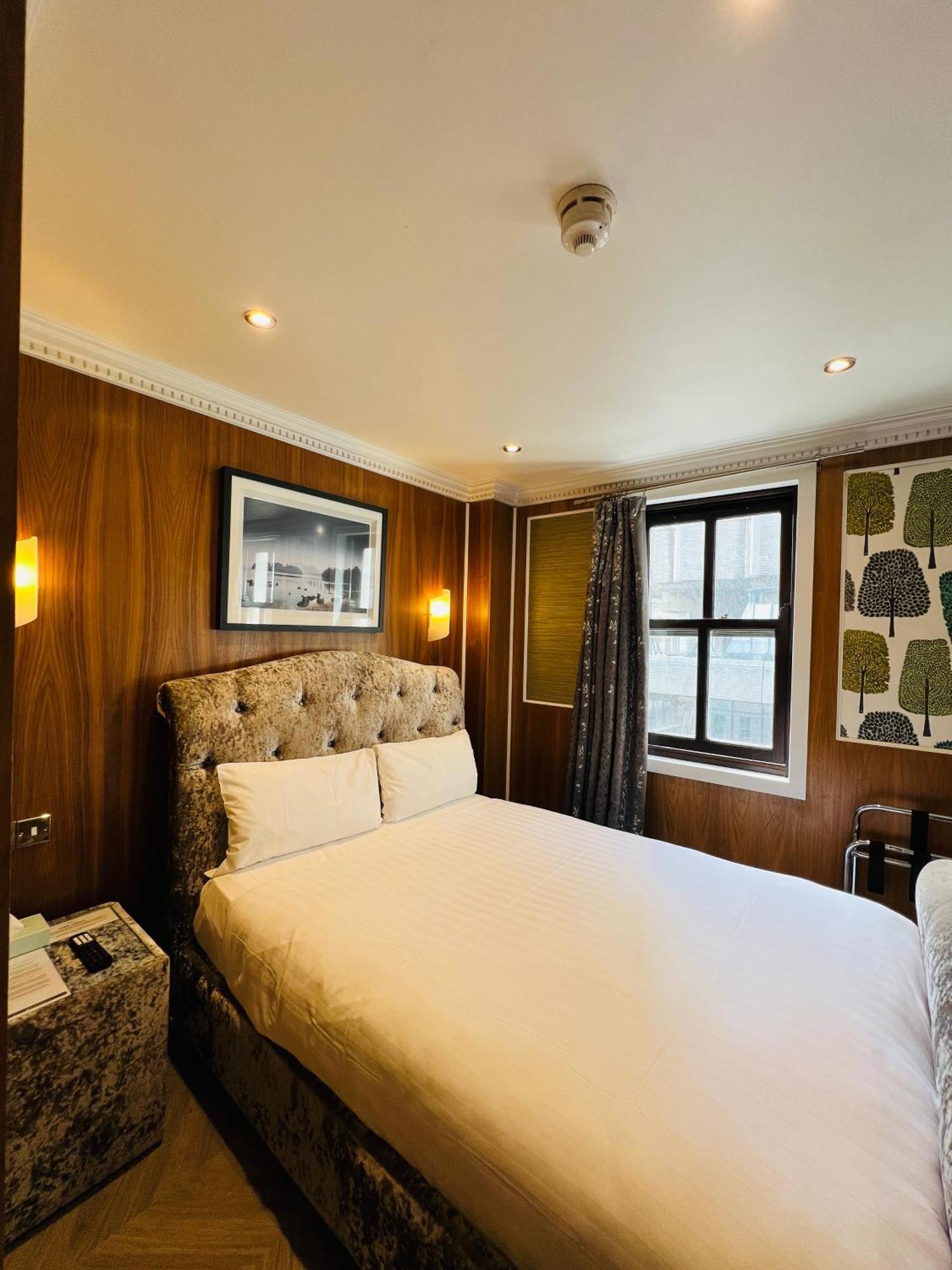Hotell Cheshire 3*