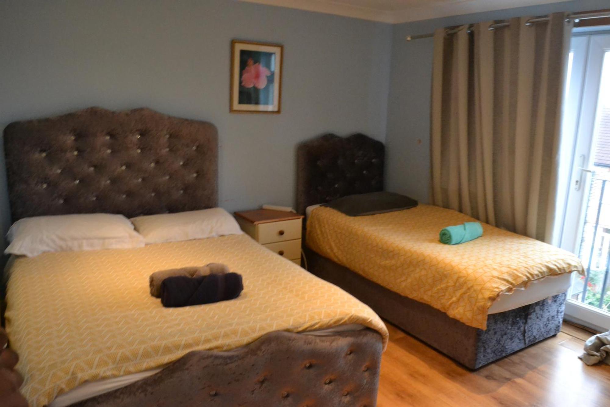 Casa vacanze Three Bedroom Flat, Camborne Avenue W13