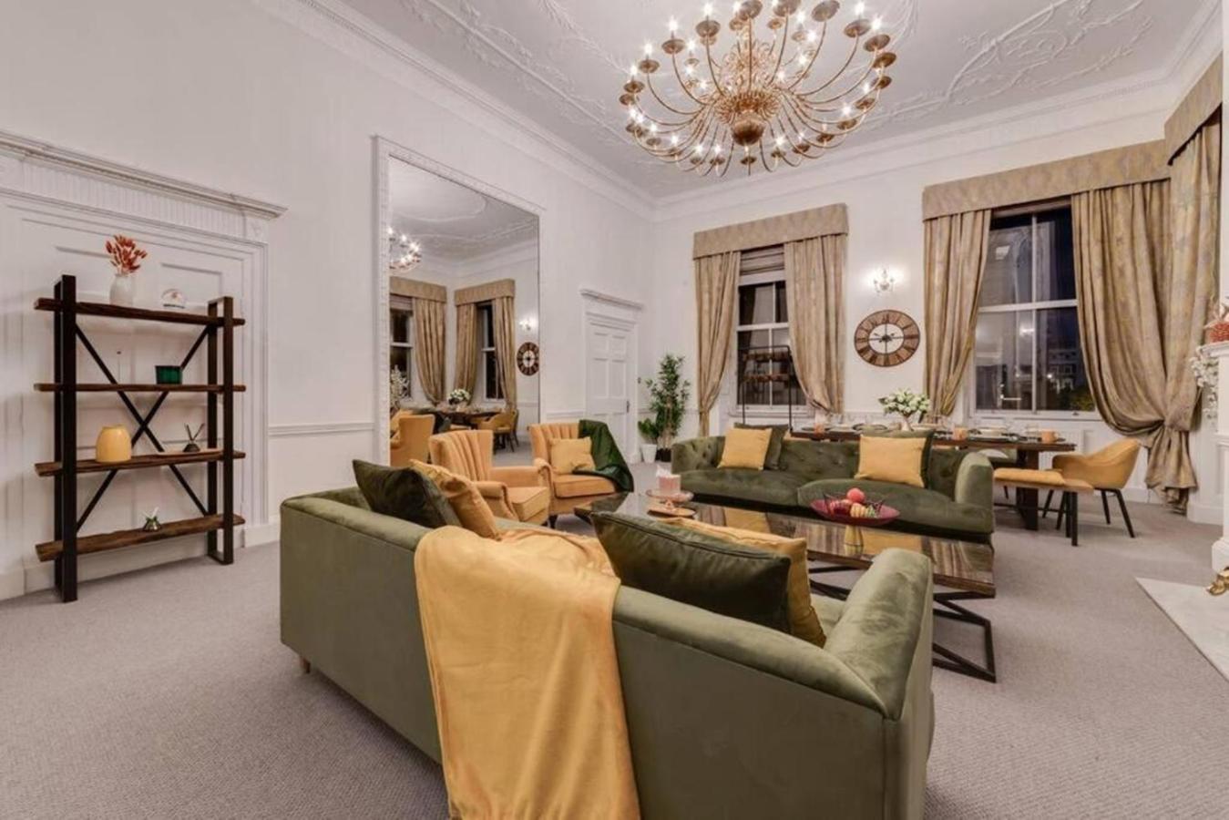 Harley Street Spectacular With High Ceilings, High Luxury Appartamento