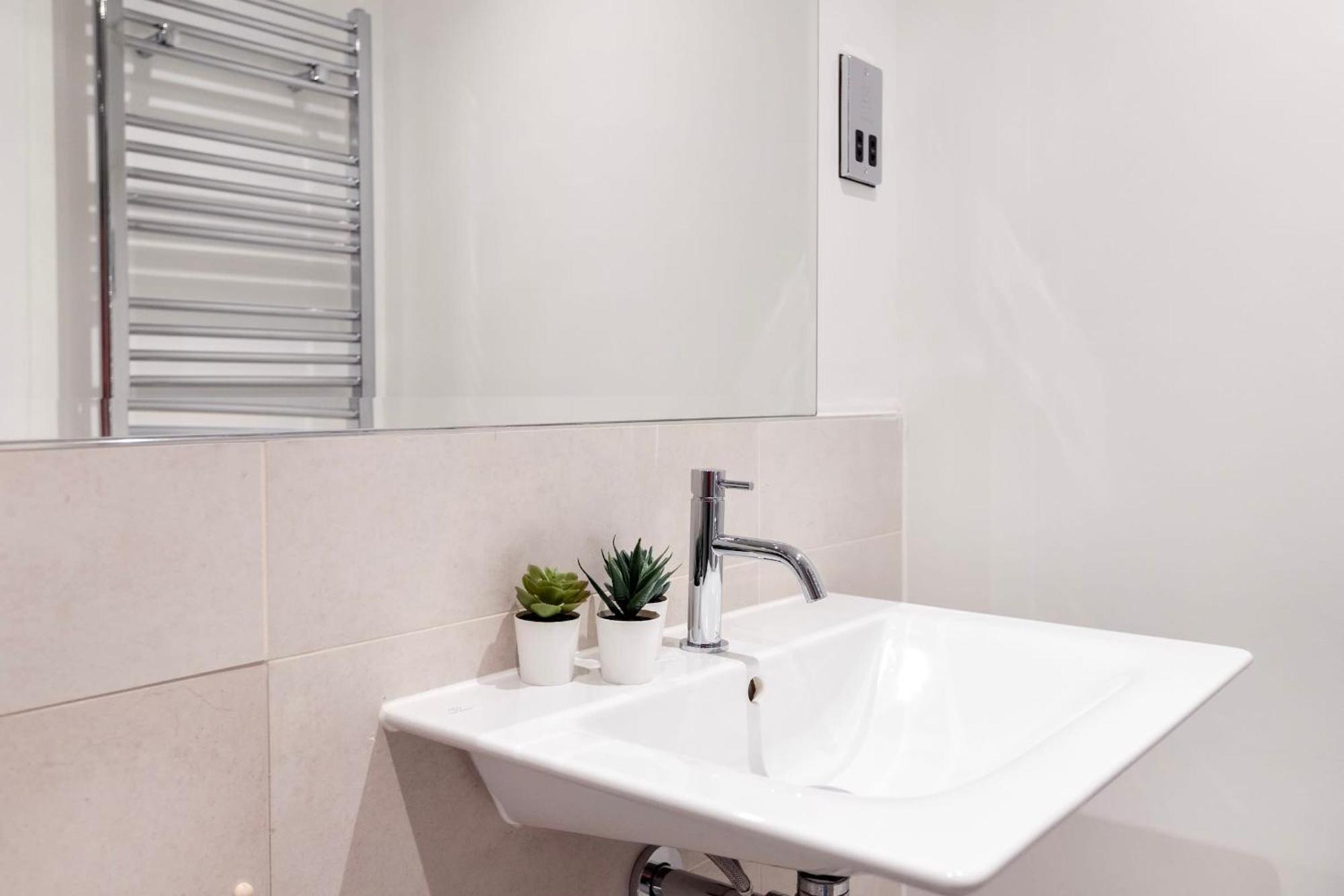 Fitzrovia With Balcony - Cityapartmentstay