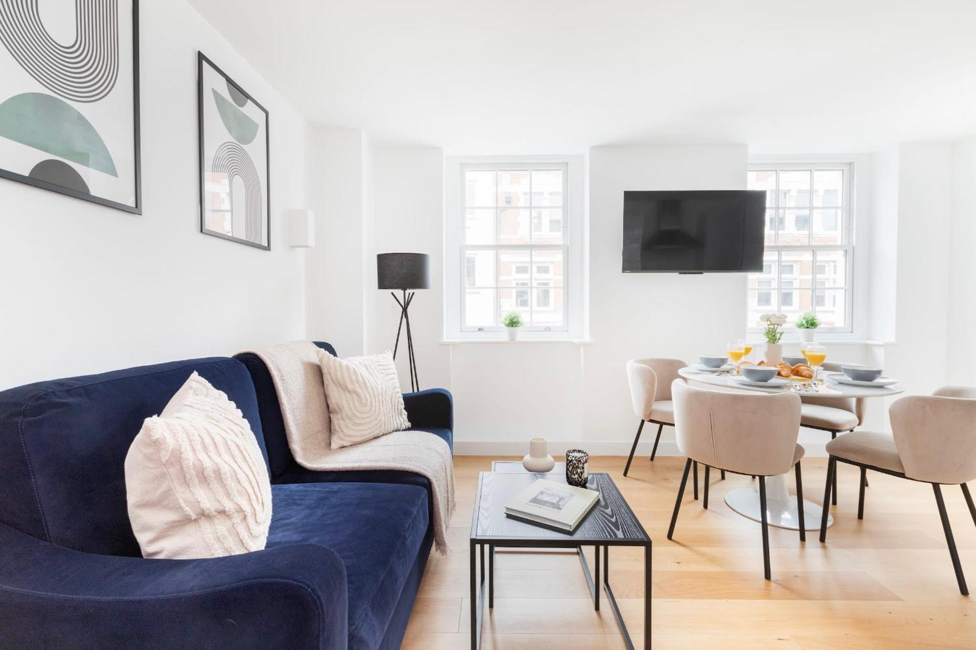 Apartment Fitzrovia With Balcony - Cityapartmentstay