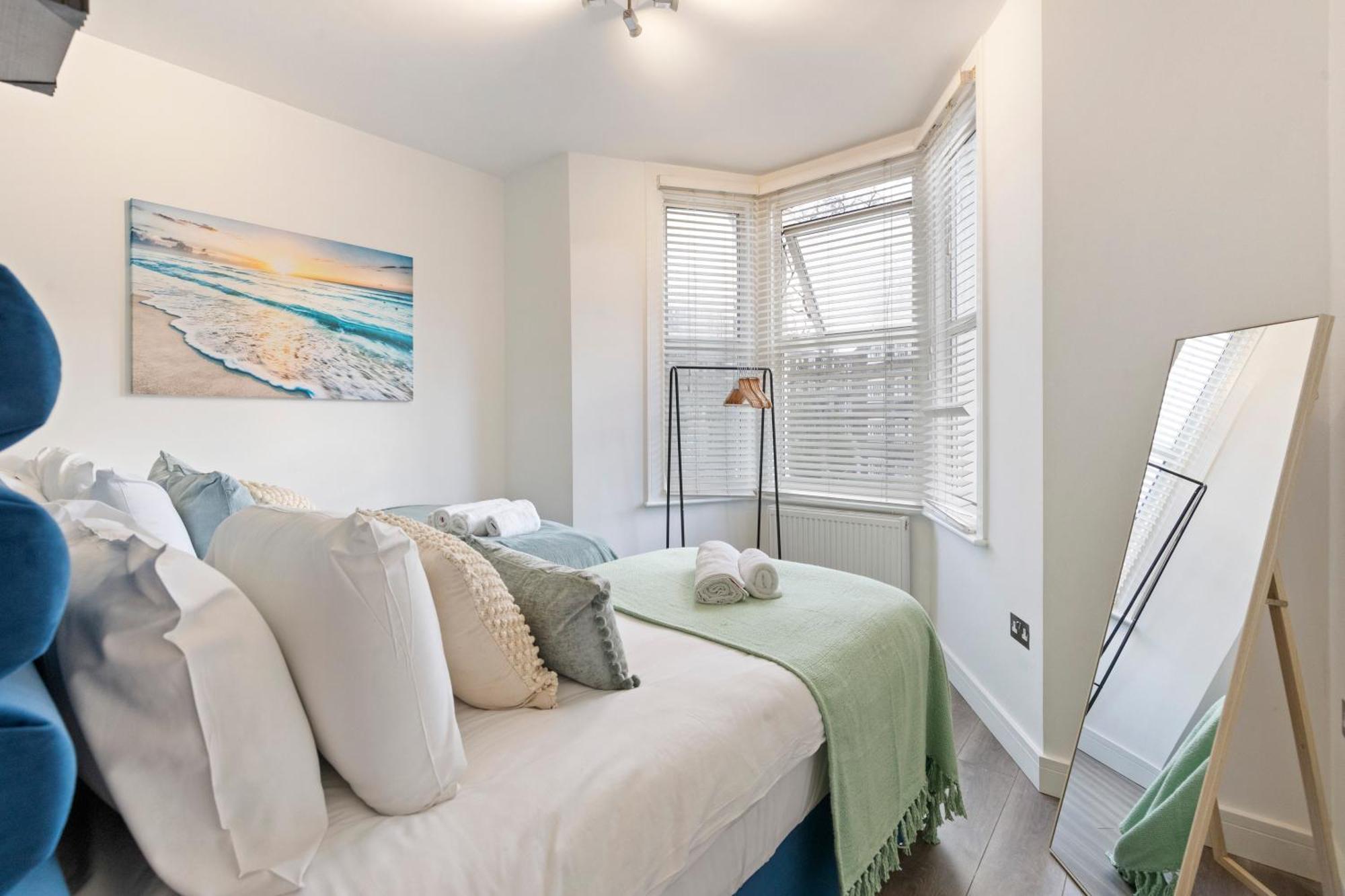 Rose Camden Town 3 Bedroom Sleeps 11 Londra