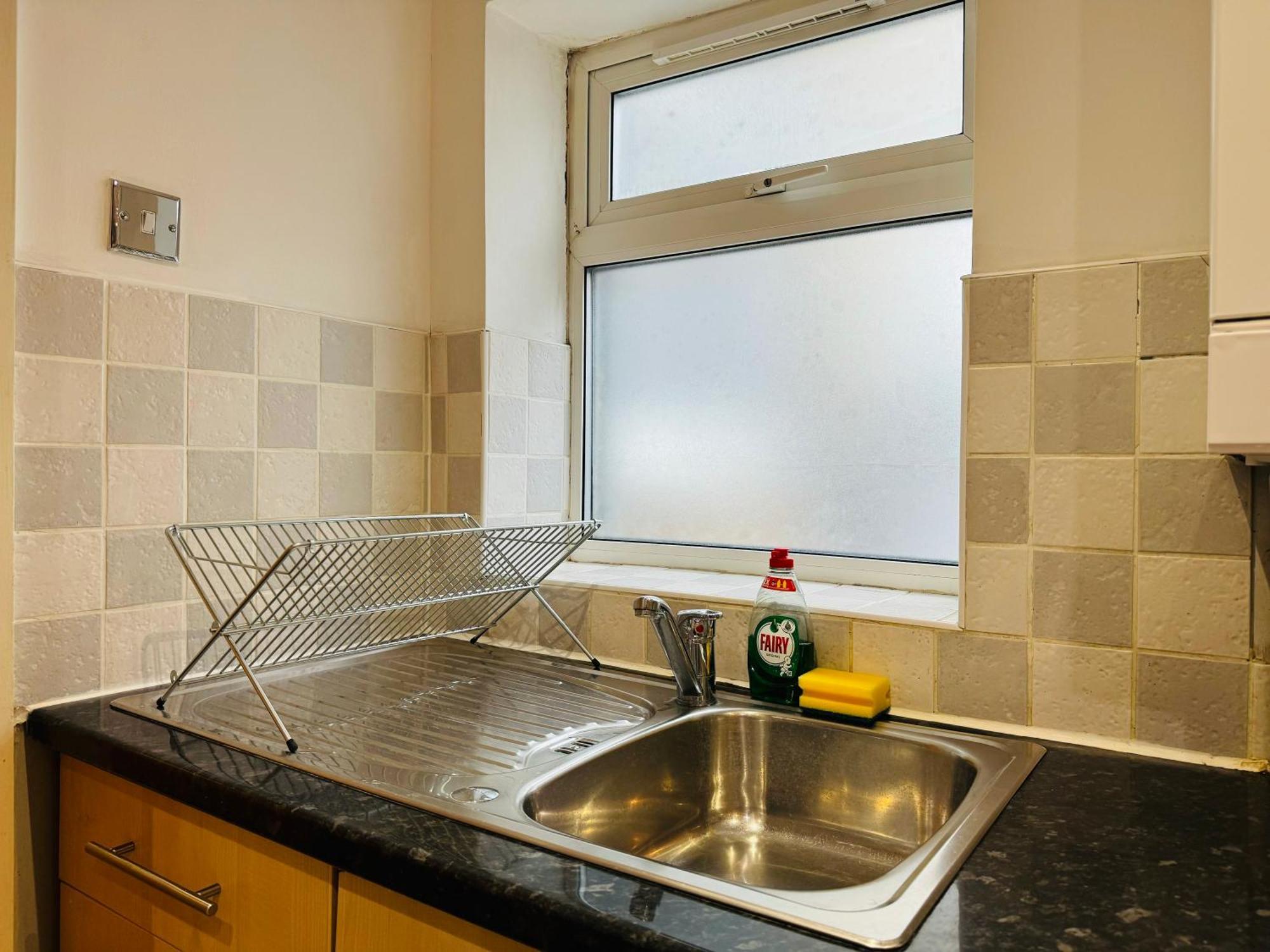Falcon - 2 Bedroom Ground Floor Flat In Lägenhet *