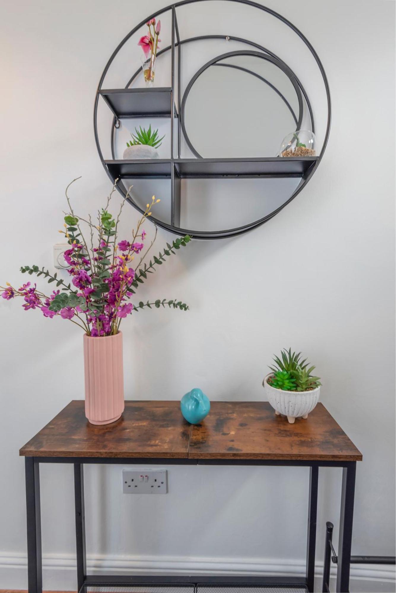 Modern Family W/wi-fi, Netflix, Self Check-in Apartment London