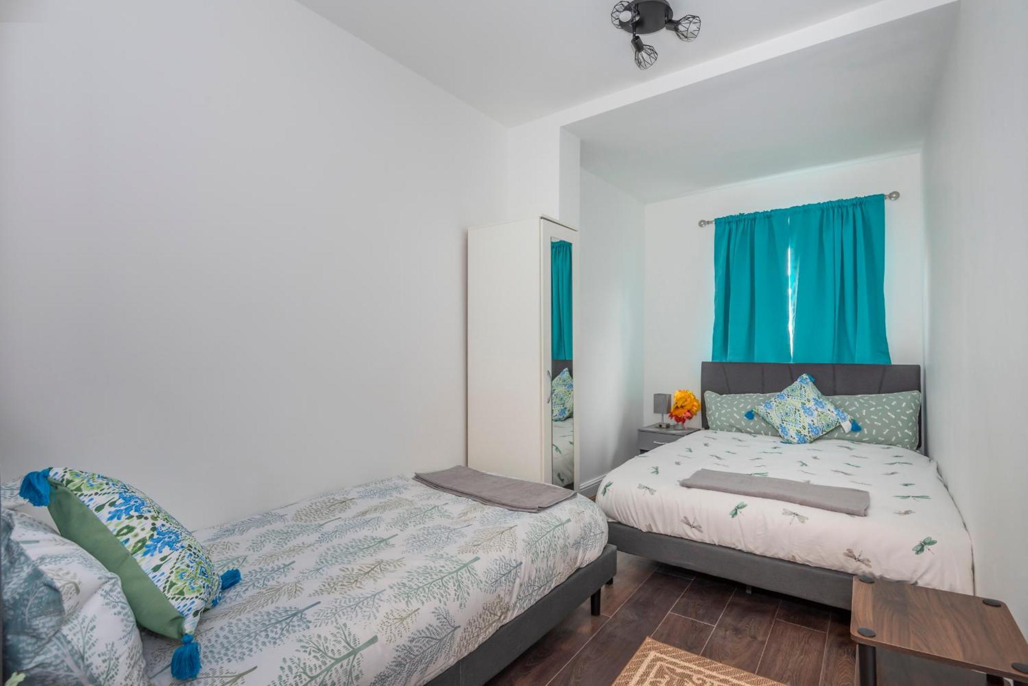 Modern Family W/wi-fi, Netflix, Self Check-in London