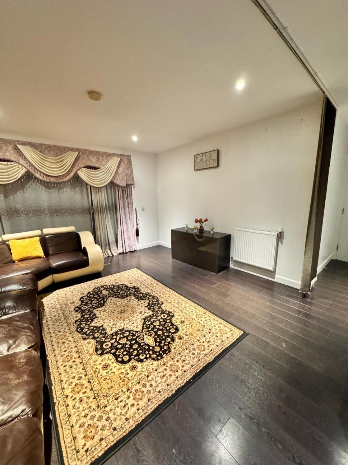 Luxury In Canary Wharf