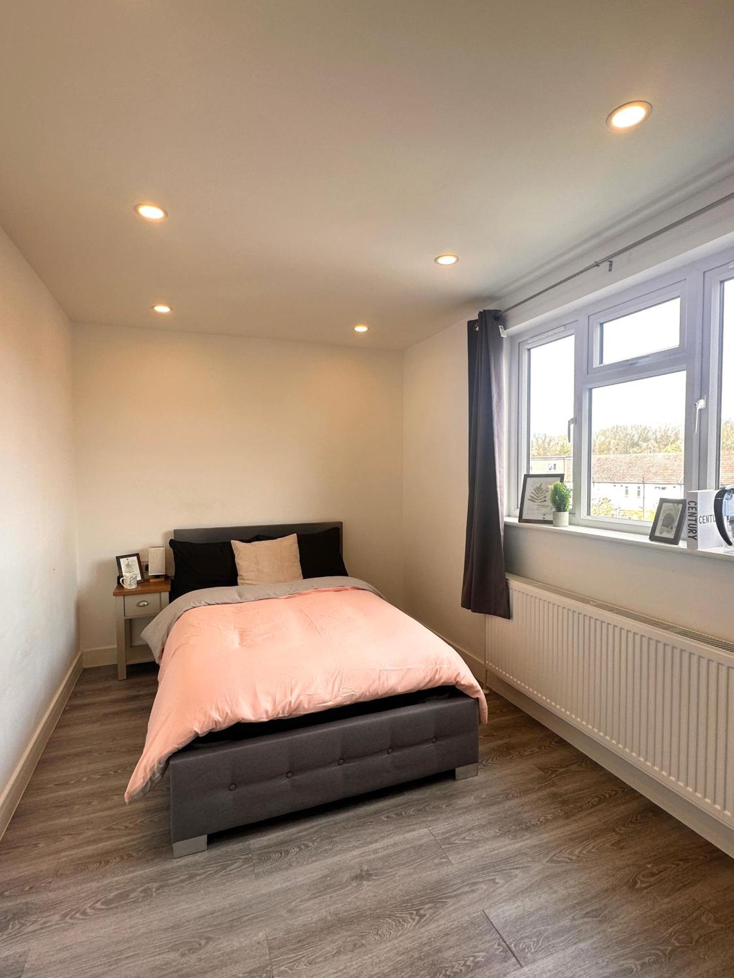 Wonderful Ensuite In Wimbledon Maison d'hôtes Londres