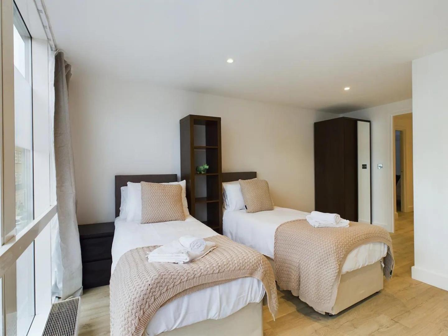 Pass The Keys Stylish 4-bed3-bath In Shoreditch Apartment