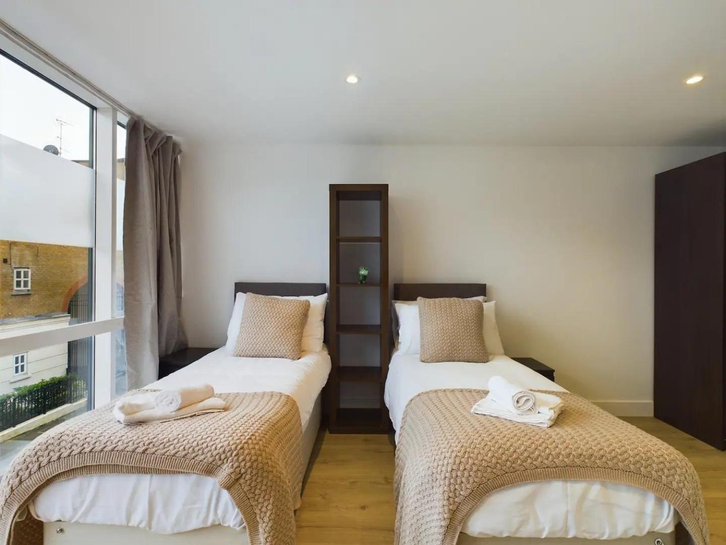 Pass The Keys Stylish 4-bed3-bath In Shoreditch Apartment