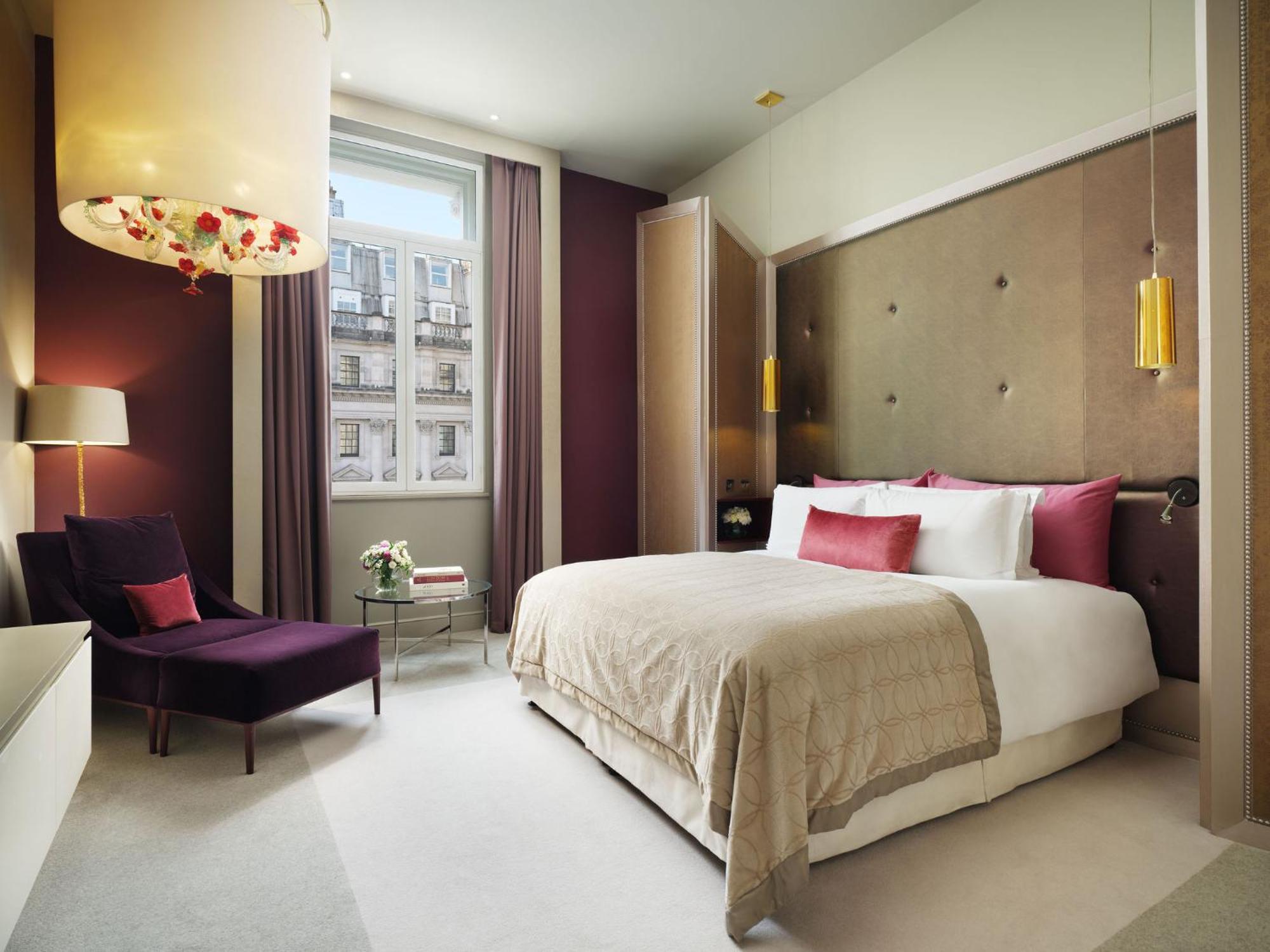 Sofitel St 5* Londen