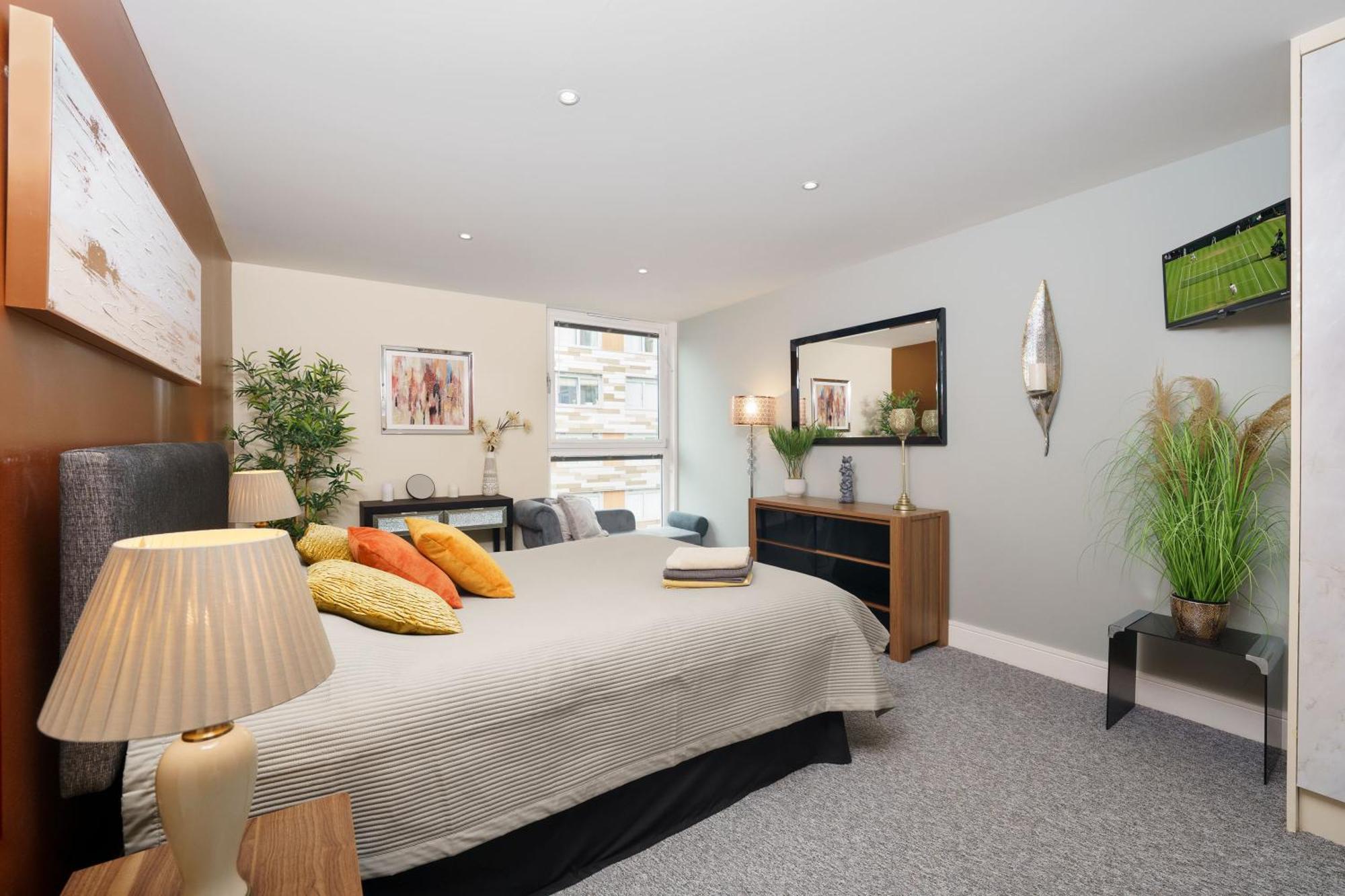 Apartment Dennison House